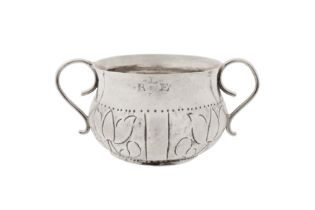 A Charles II sterling silver small porringer or caudle cup, London 1669 possibly by Thomas Payne (fr