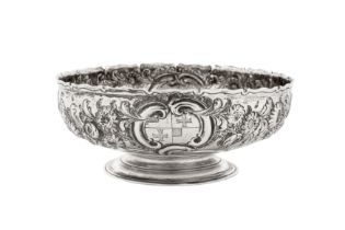 A Victorian sterling silver sugar or slops bowl, London 1849 by Daniel and Charles Houle