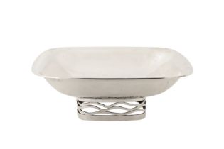 An Elizabeth II modernist sterling silver fruit bowl, London 1974 by John Michael Driver