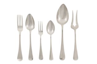 An early 20th century Dutch 835 standard silver table service of flatware / canteen, various dates a