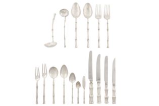 An extensive mid-20th century American sterling silver table service of flatware / canteen, New York