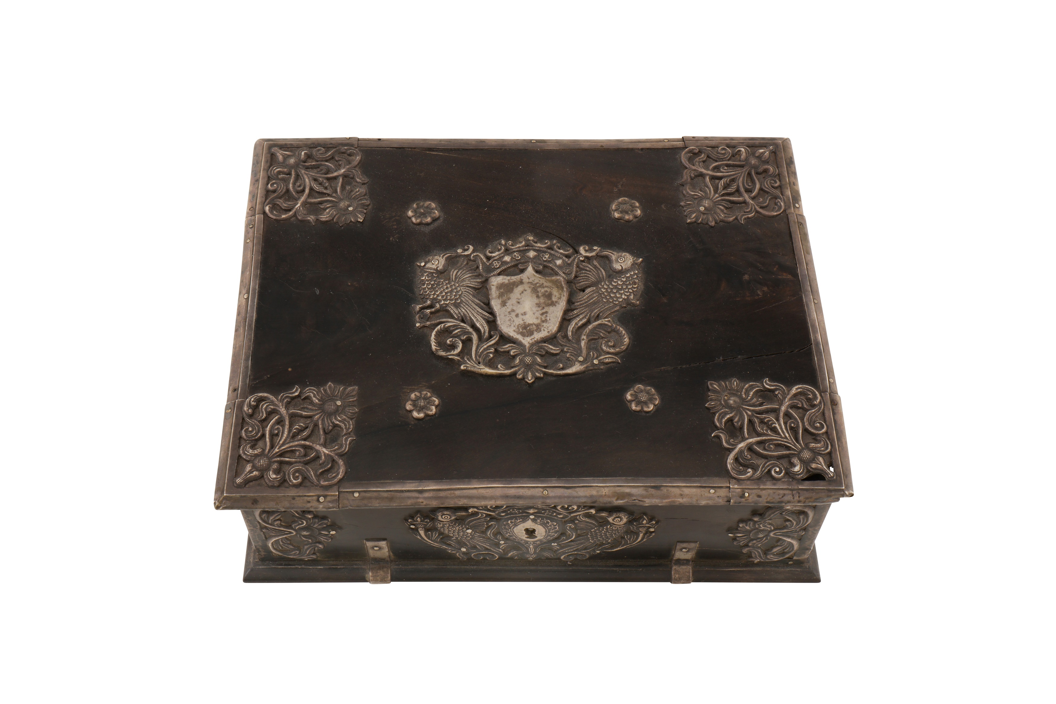 AN 18TH CENTURY DUTCH COLONIAL SINHALESE SILVER MOUNTED EBONY BOX OR CASKET - Image 4 of 6