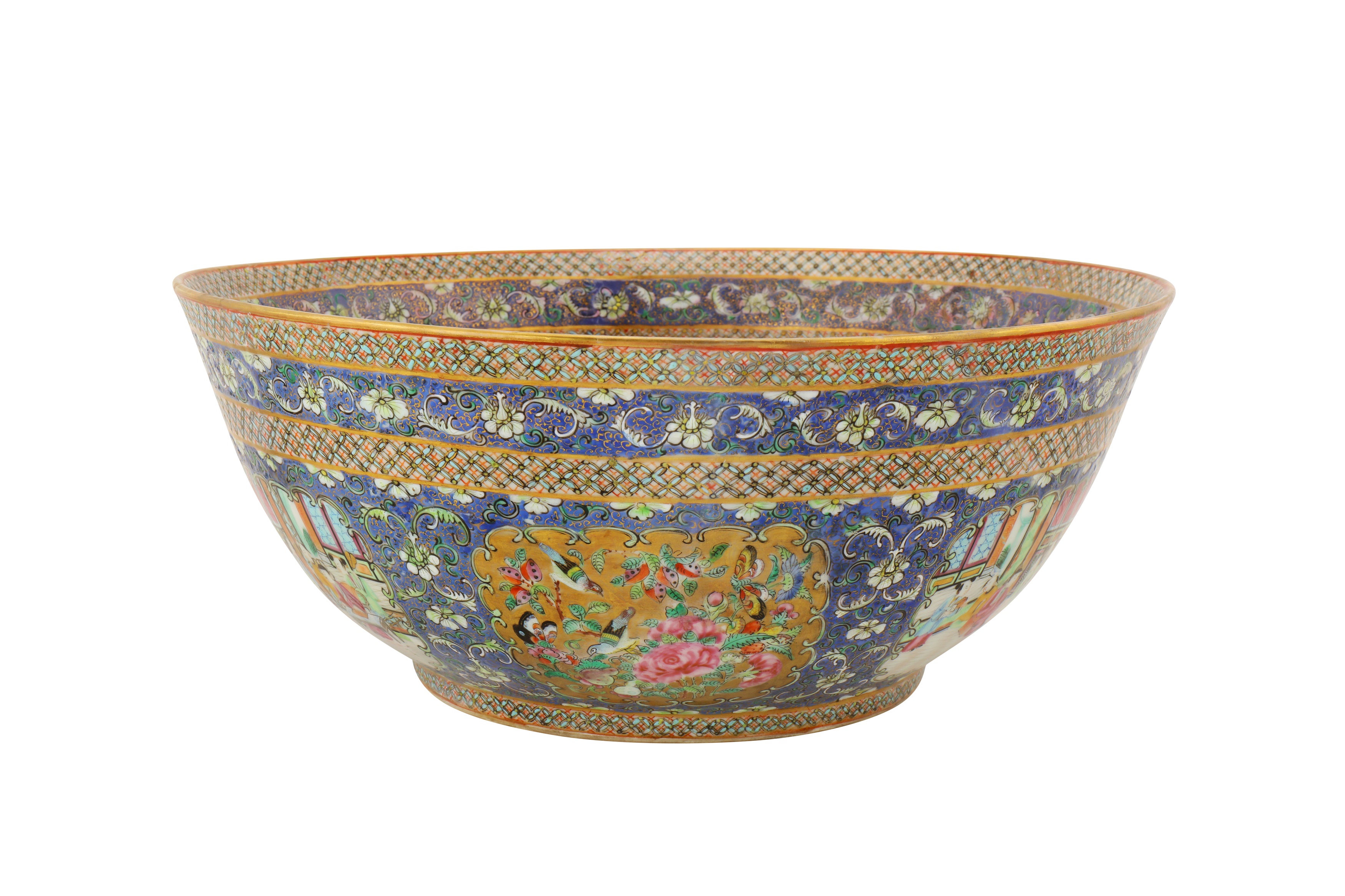 A LARGE BOWL AND DISH FROM THE ZILL AL-SULTAN CANTON PORCELAIN SERVICE PROPERTY OF A EUROPEAN COLLEC - Image 5 of 6