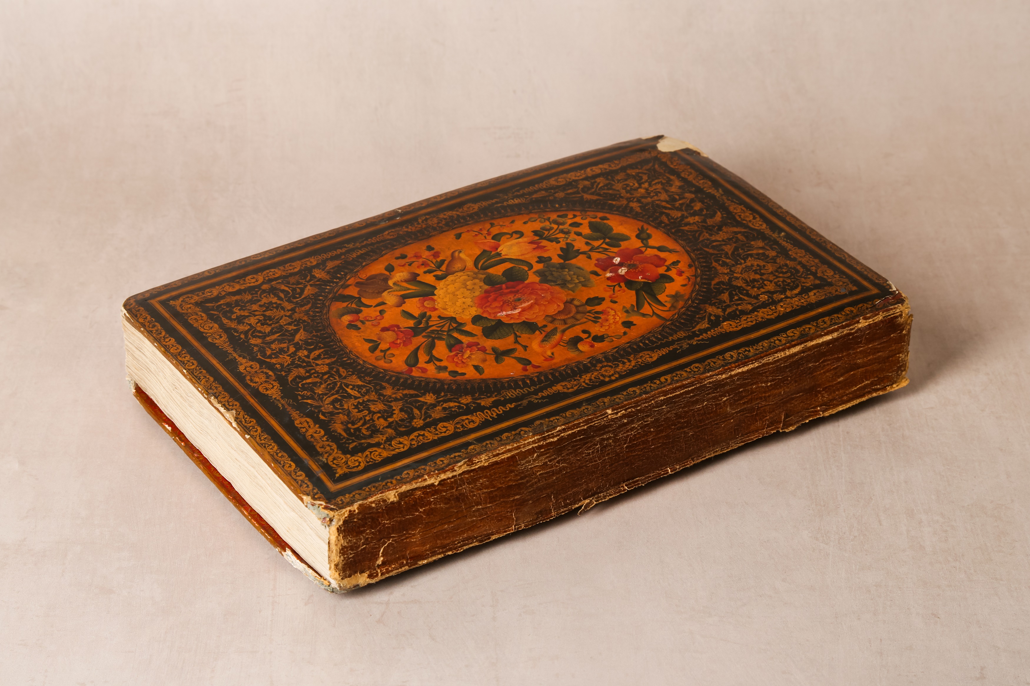 AN IMPRESSIVE MID-19TH CENTURY PERSIAN ILLUMINATED QAJAR QUR’AN, DATED 1286AH (1869AD) - Image 5 of 13