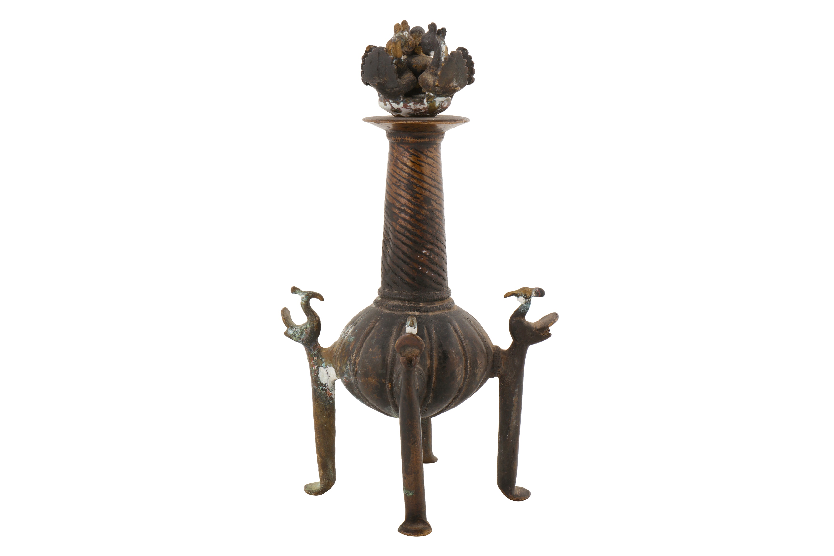 AN UNUSUAL 18TH-19TH CENTURY INDIAN DECCANI BRASS PERFUME BOTTLE - Bild 2 aus 2