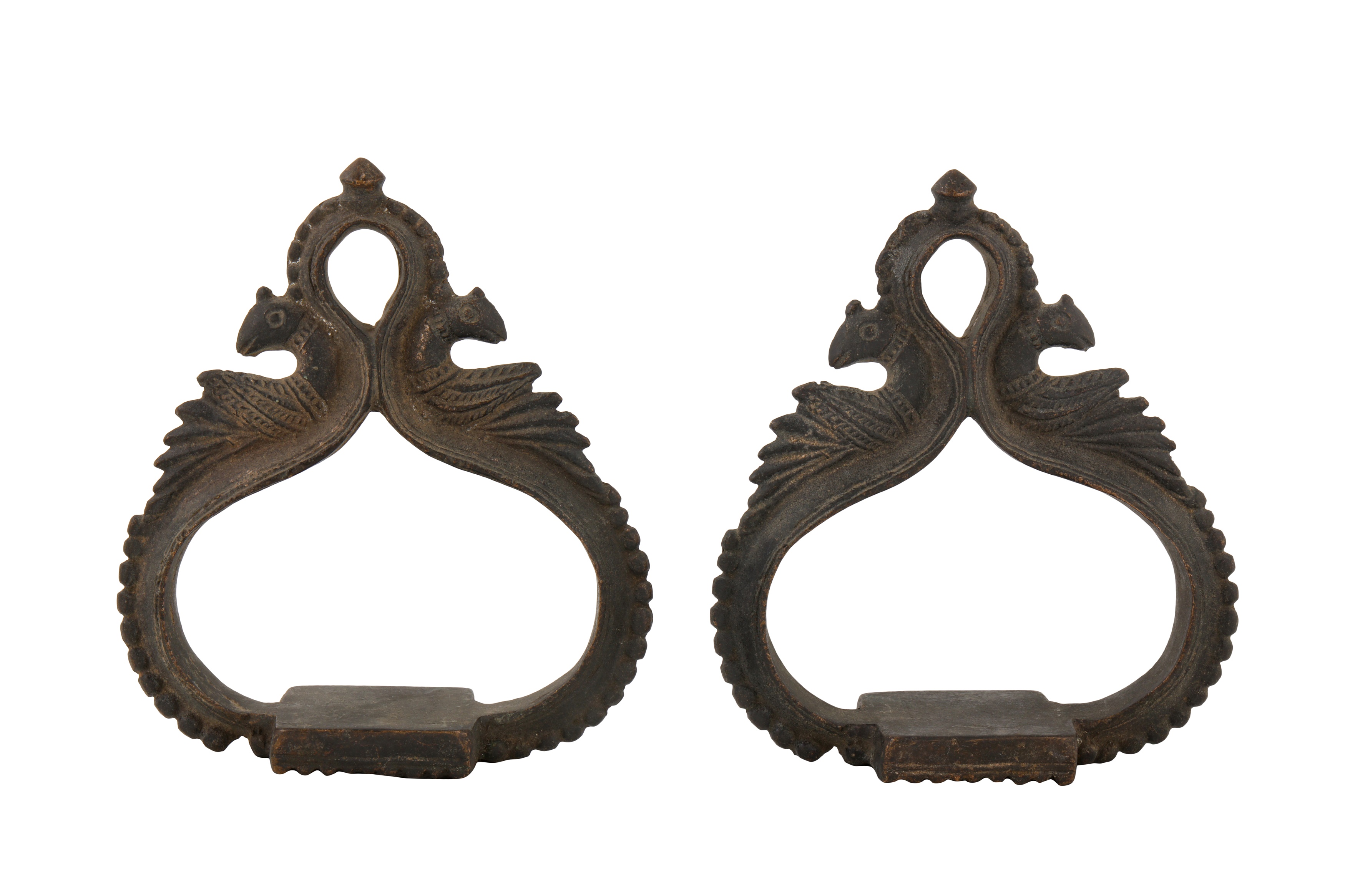 A PAIR OF 17TH-18TH CENTURY INDIAN DECCANI BRONZE HORSE STIRRUPS