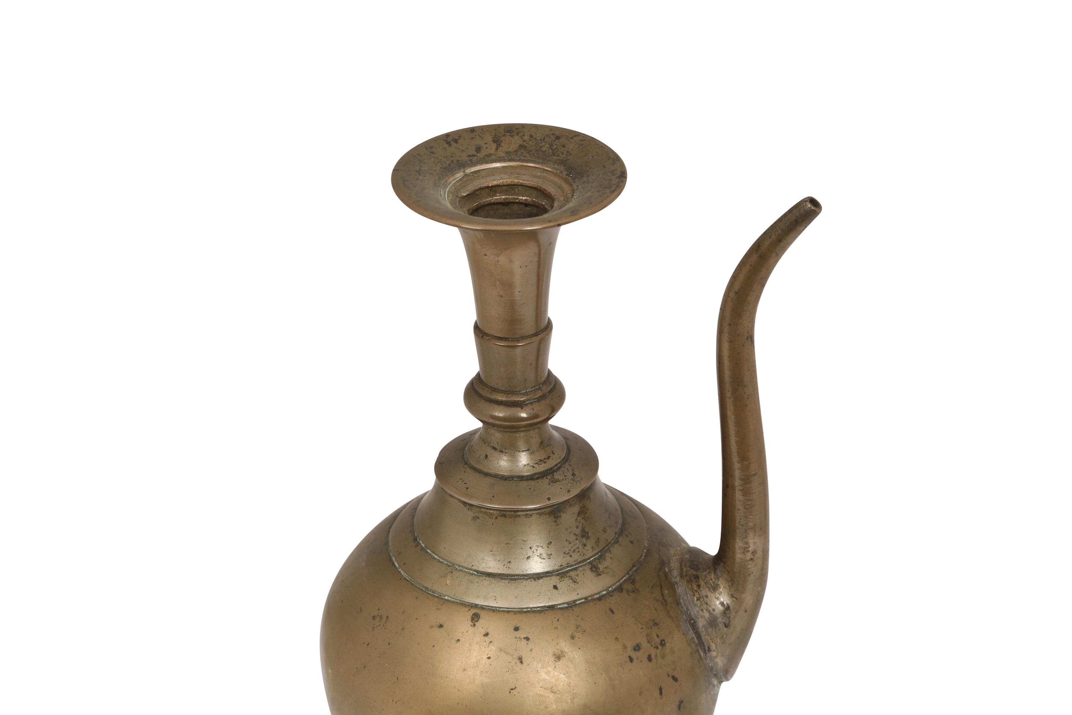 LATE 18TH- EARLY 19TH CENTURY CEREMONIAL BRASS EWER (RASKI) - Image 7 of 8