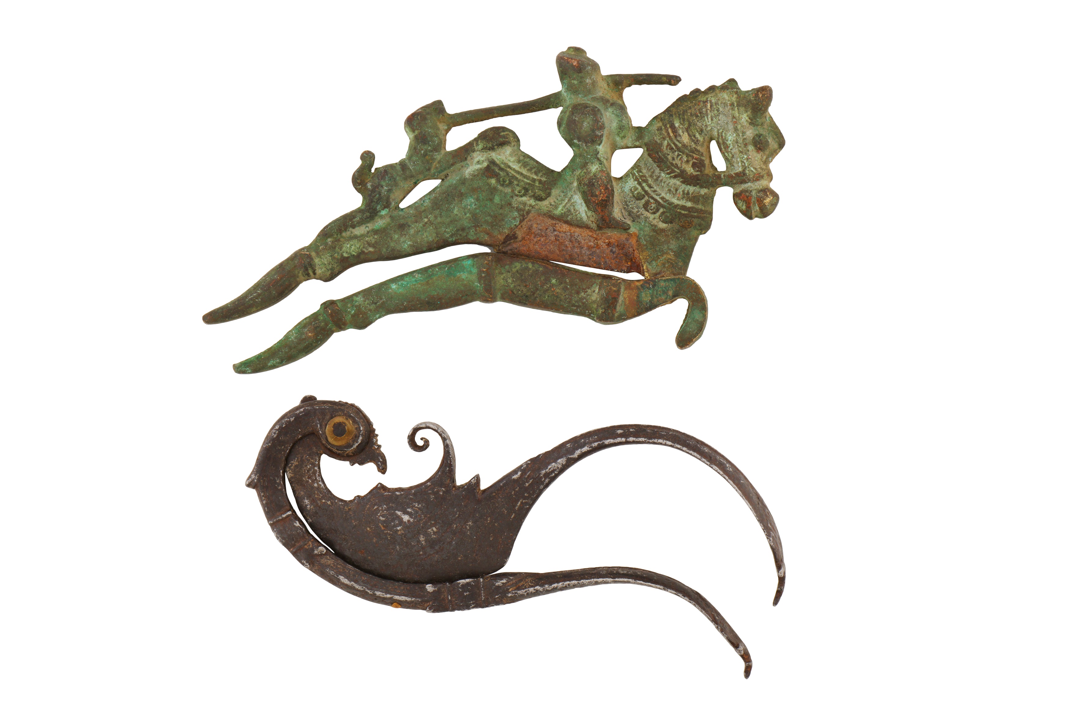 TWO 17TH/18TH CENTURY SINHALESE NUT CRACKERS - Image 2 of 3