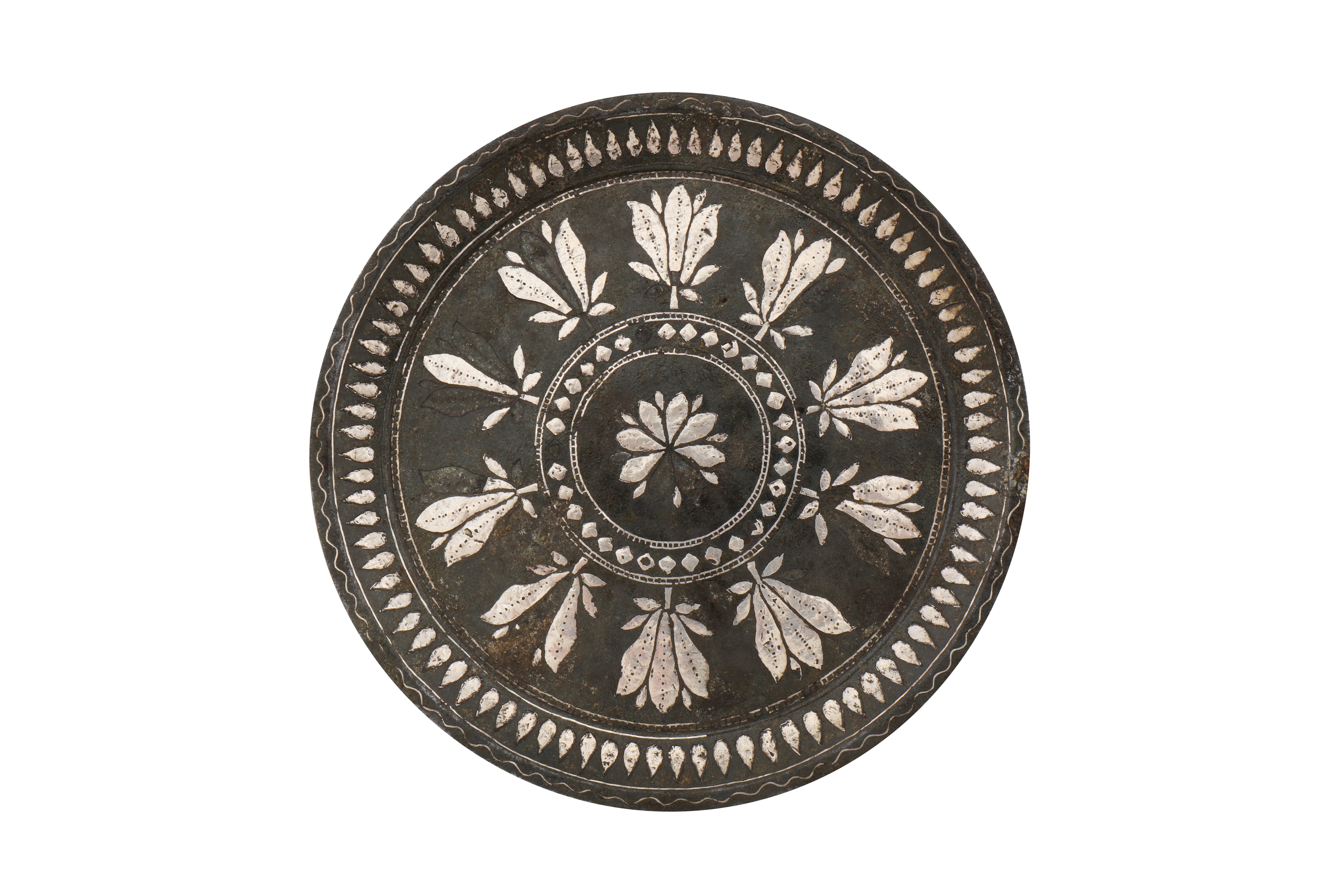 A 17TH CENTURY BIDRI SMALL PLATE