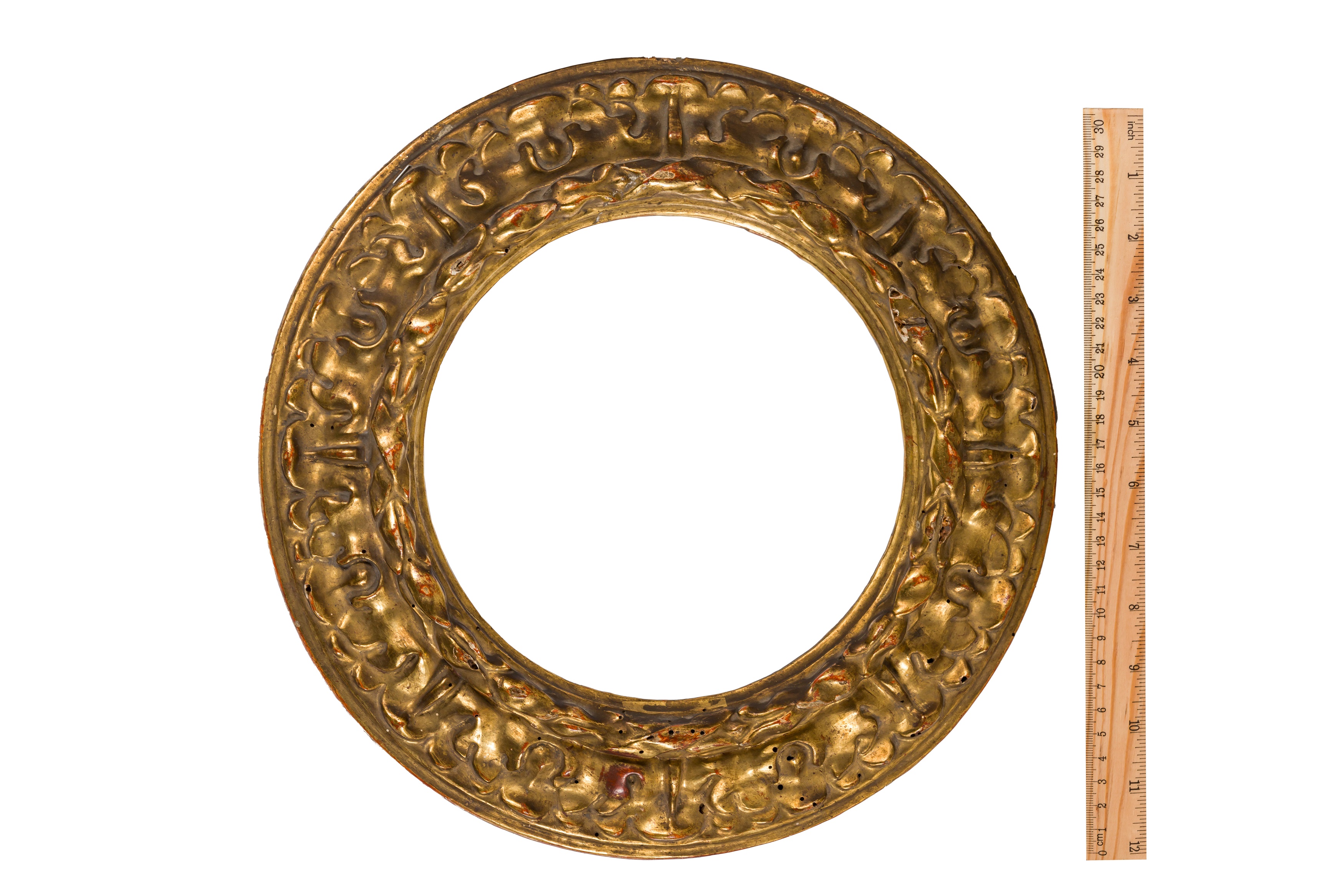A VENETIAN 18/19TH CENTURY TONDO CARVED AND GILDED RECEDING PROFILE FRAME - Image 4 of 4