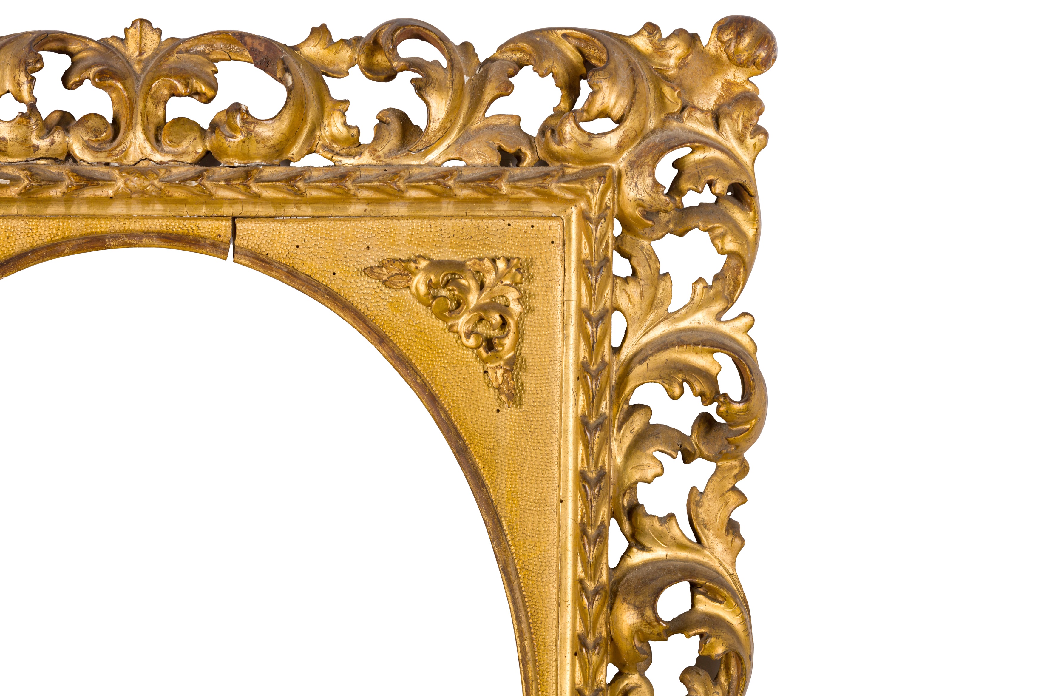 A FLORENTINE 19TH CENTURY CARVED, PIERCED, SWEPT AND GILDED FRAME - Image 2 of 4