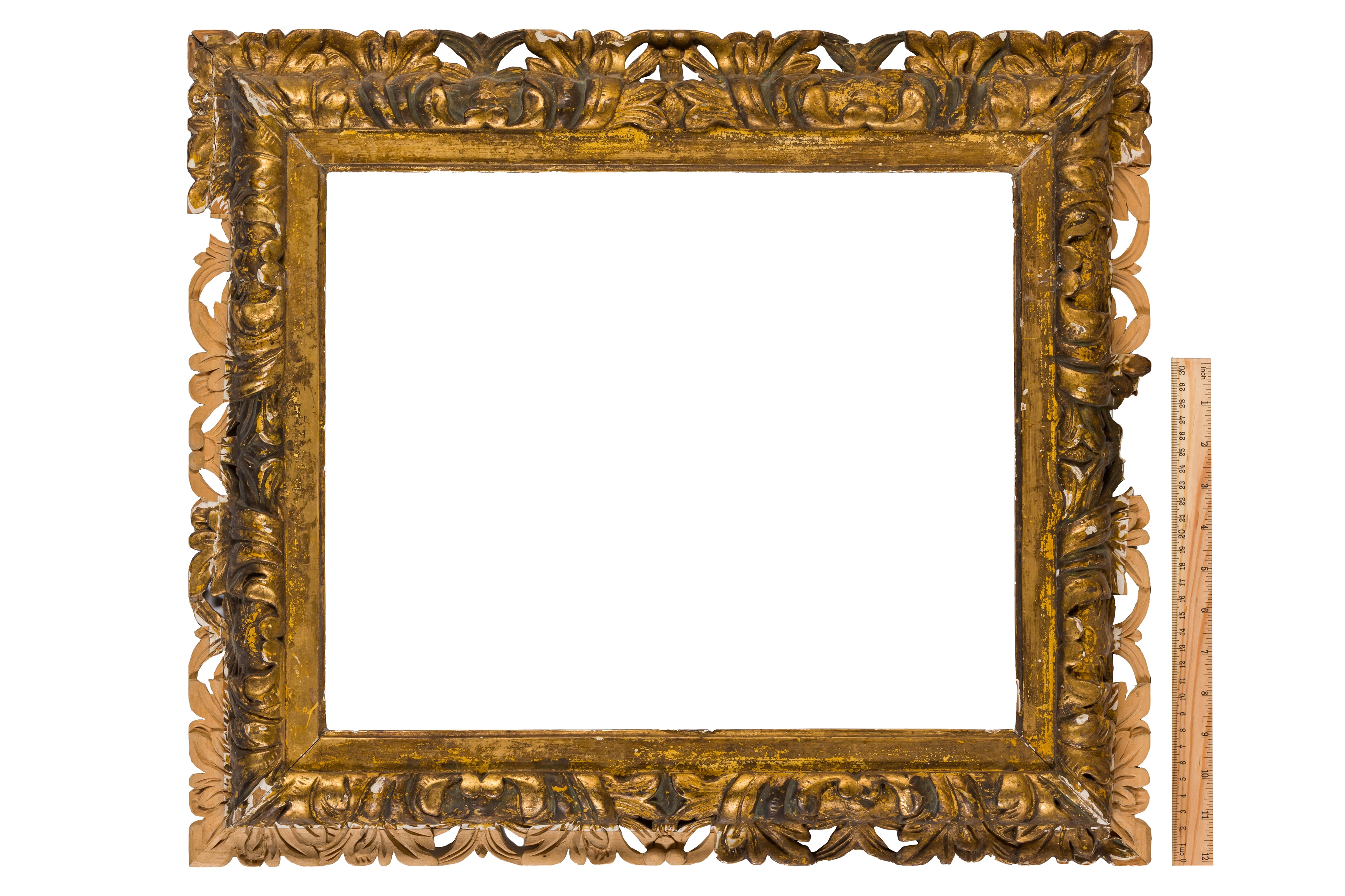 A FLORENTINE 18TH CENTURY CARVED, PIERCED AND GILDED FRAME - Image 4 of 4