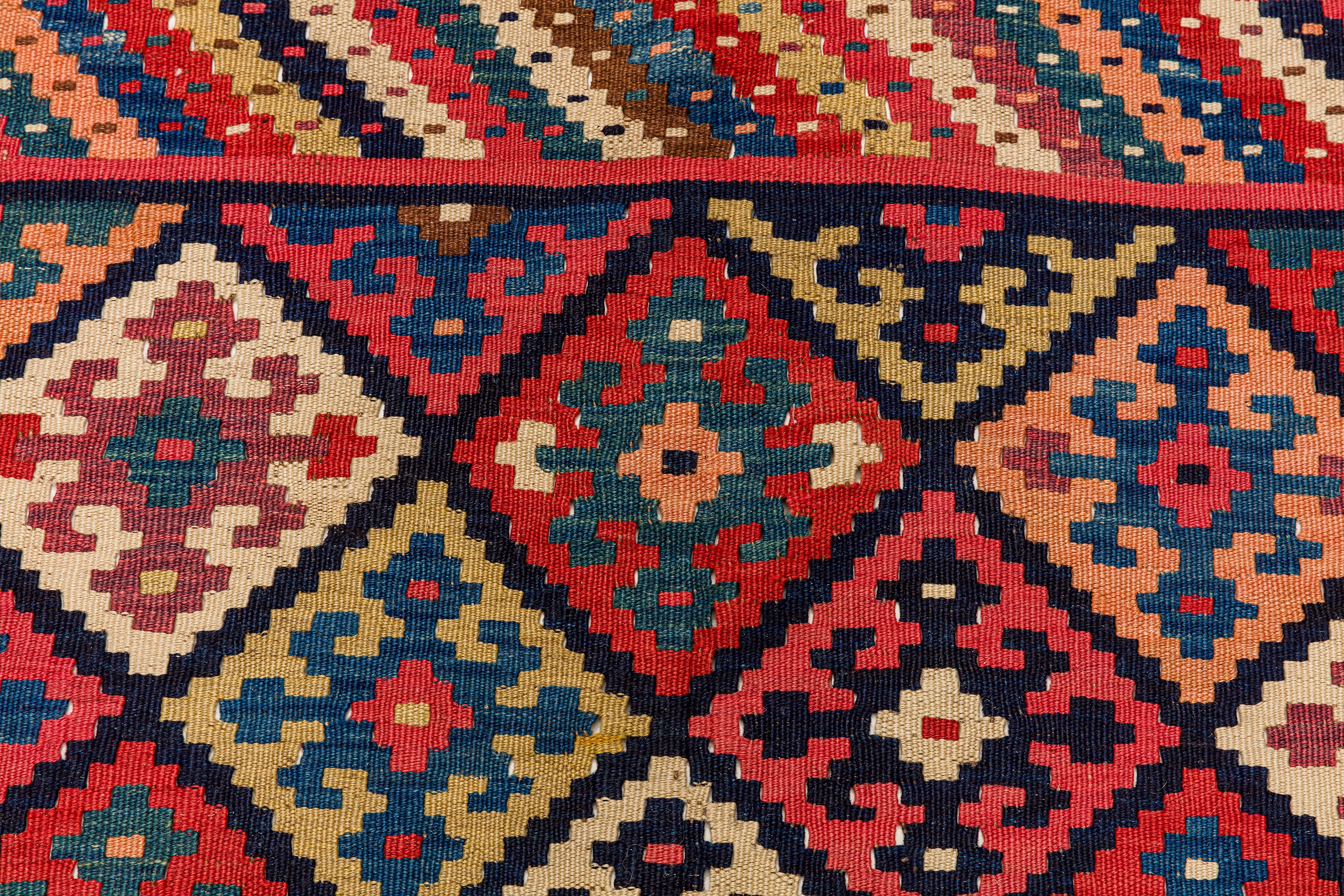 AN ANTIQUE NORTH-WEST PERSIAN KILIM - Image 3 of 8