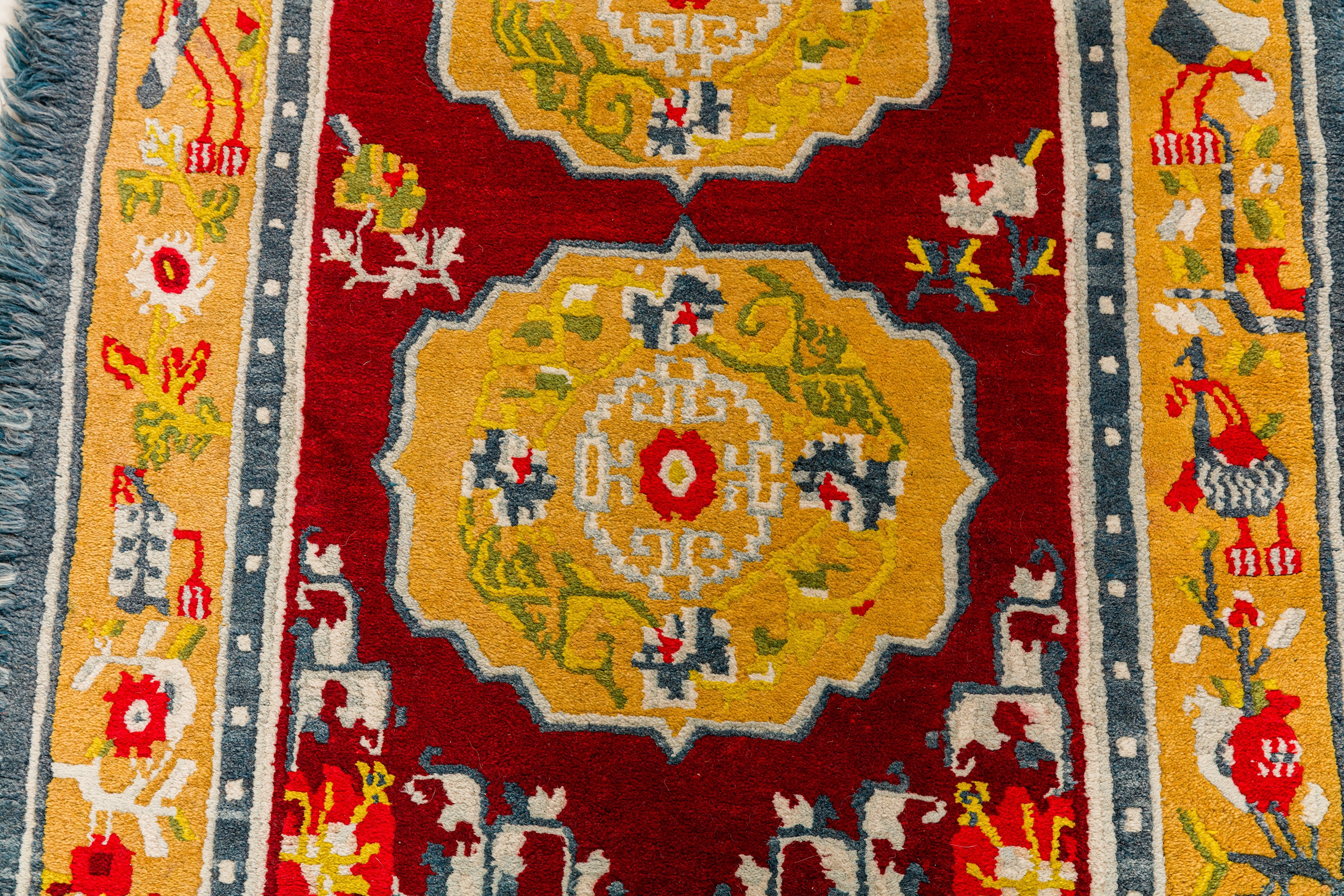 A FINE TIBETAN RUG - Image 5 of 8