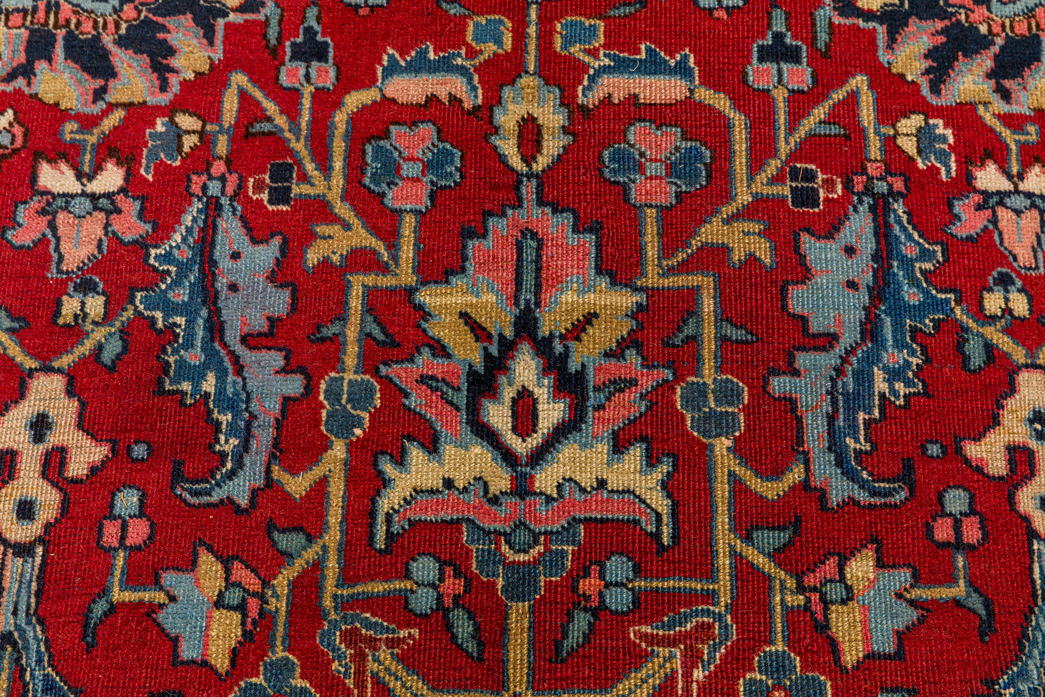 A FINE HERIZ CARPET, NORTH-WEST PERSIA - Image 3 of 8