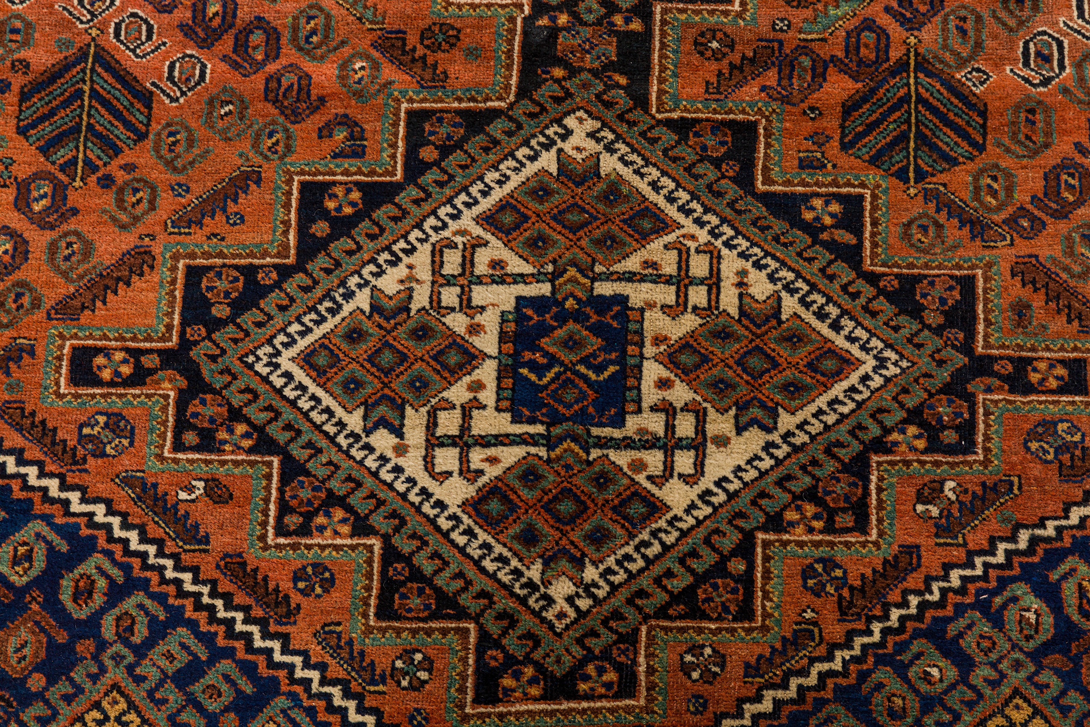 A FINE AFSHAR RUG, SOUTH-WEST PERSIA - Image 4 of 7
