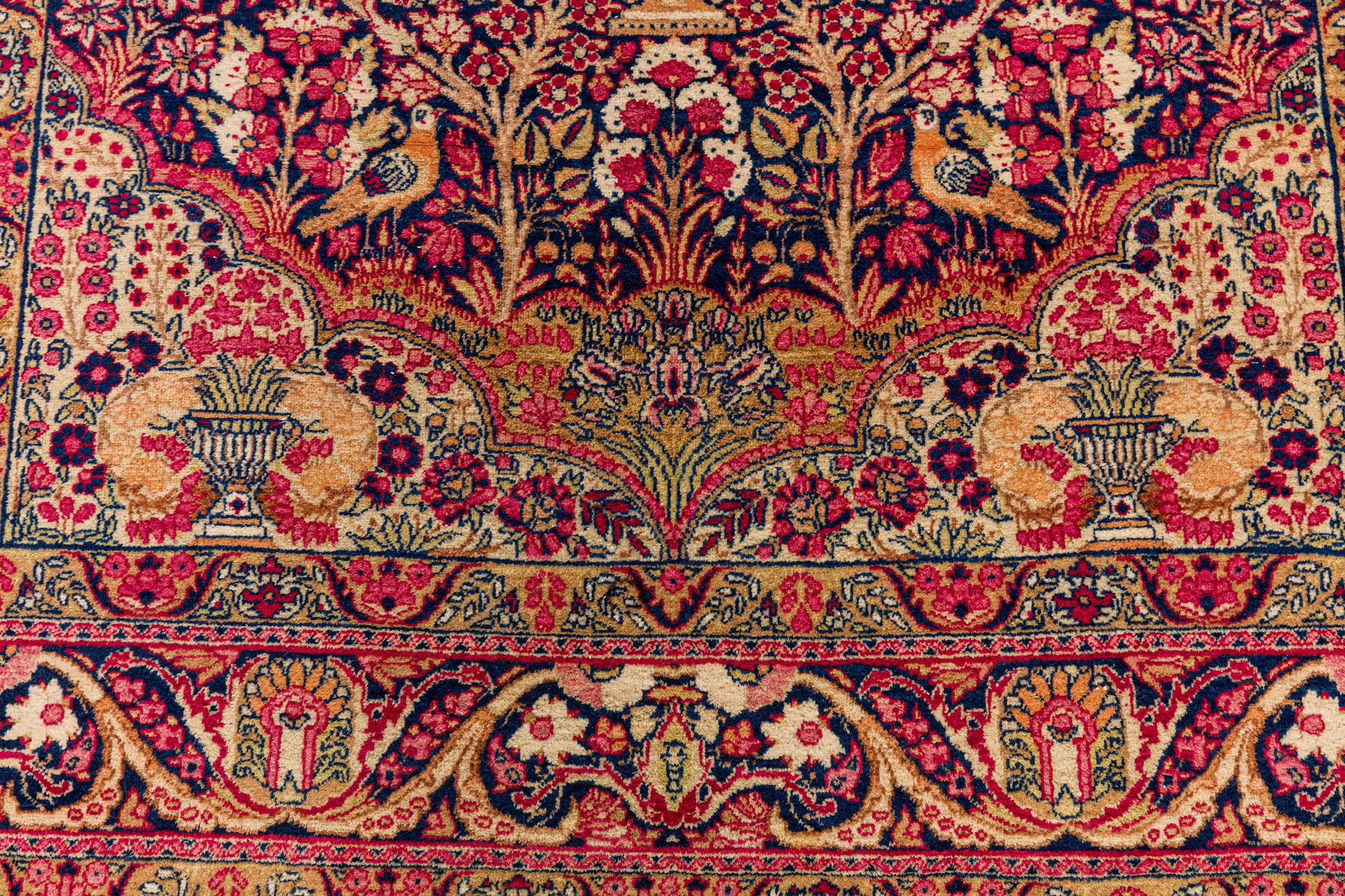 A FINE ANTIQUE KIRMAN LAVER PRAYER RUG, SOUTH PERSIA - Image 6 of 9