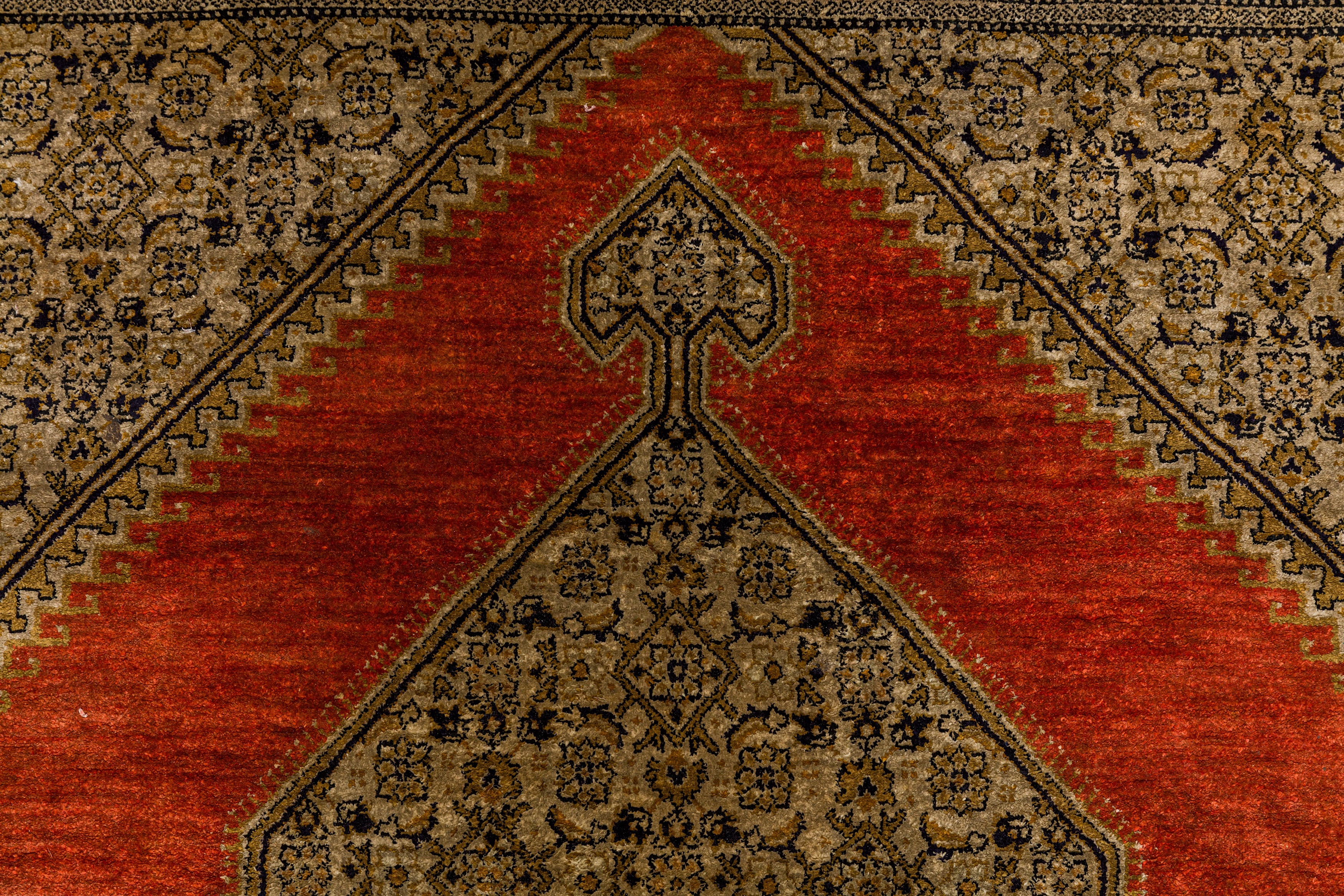 A VERY FINE SILK QUM RUG, CENTRAL PERSIA - Image 3 of 8