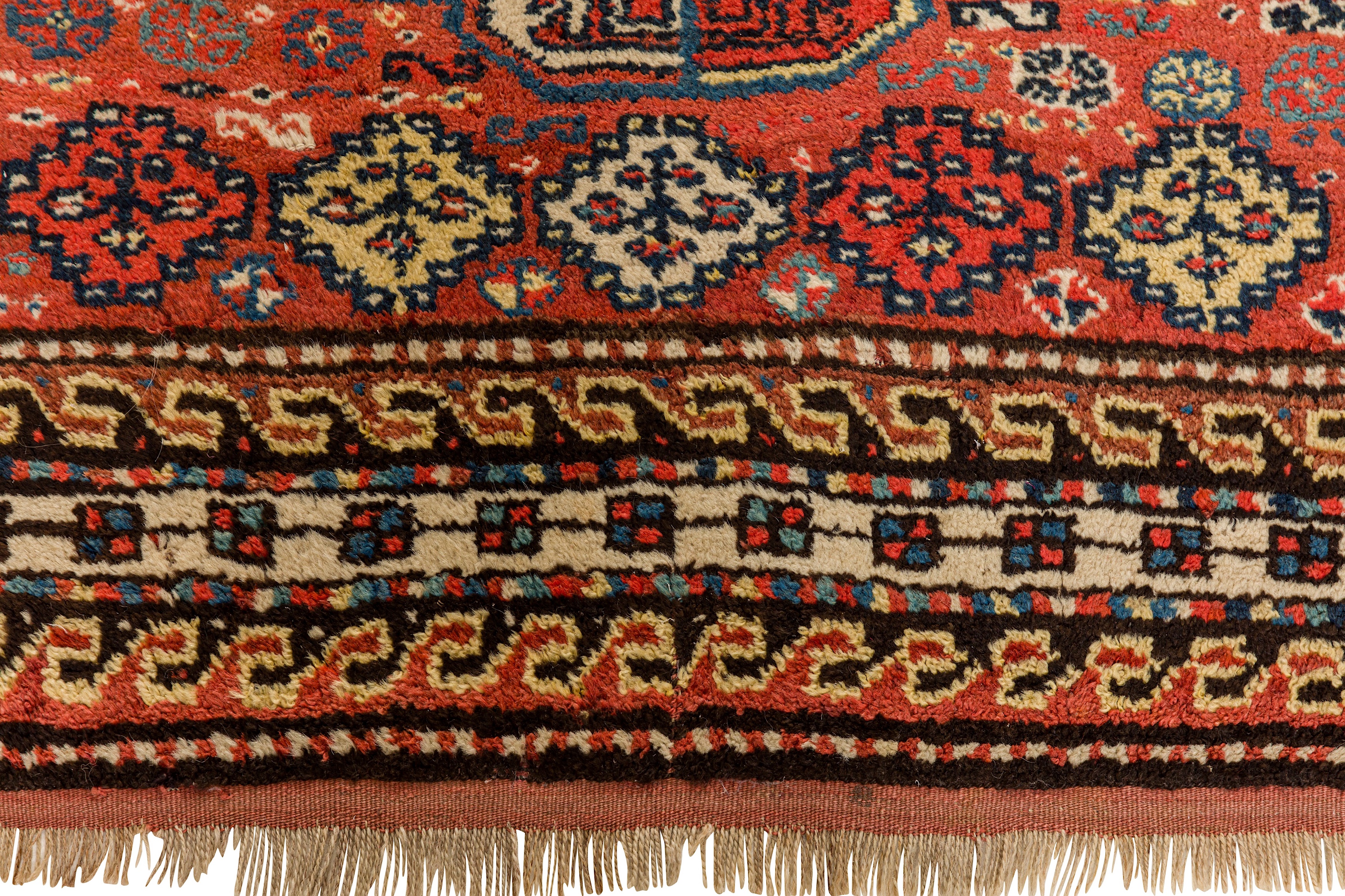 AN UNUSUAL ANTIQUE KURDISH RUG - Image 5 of 7