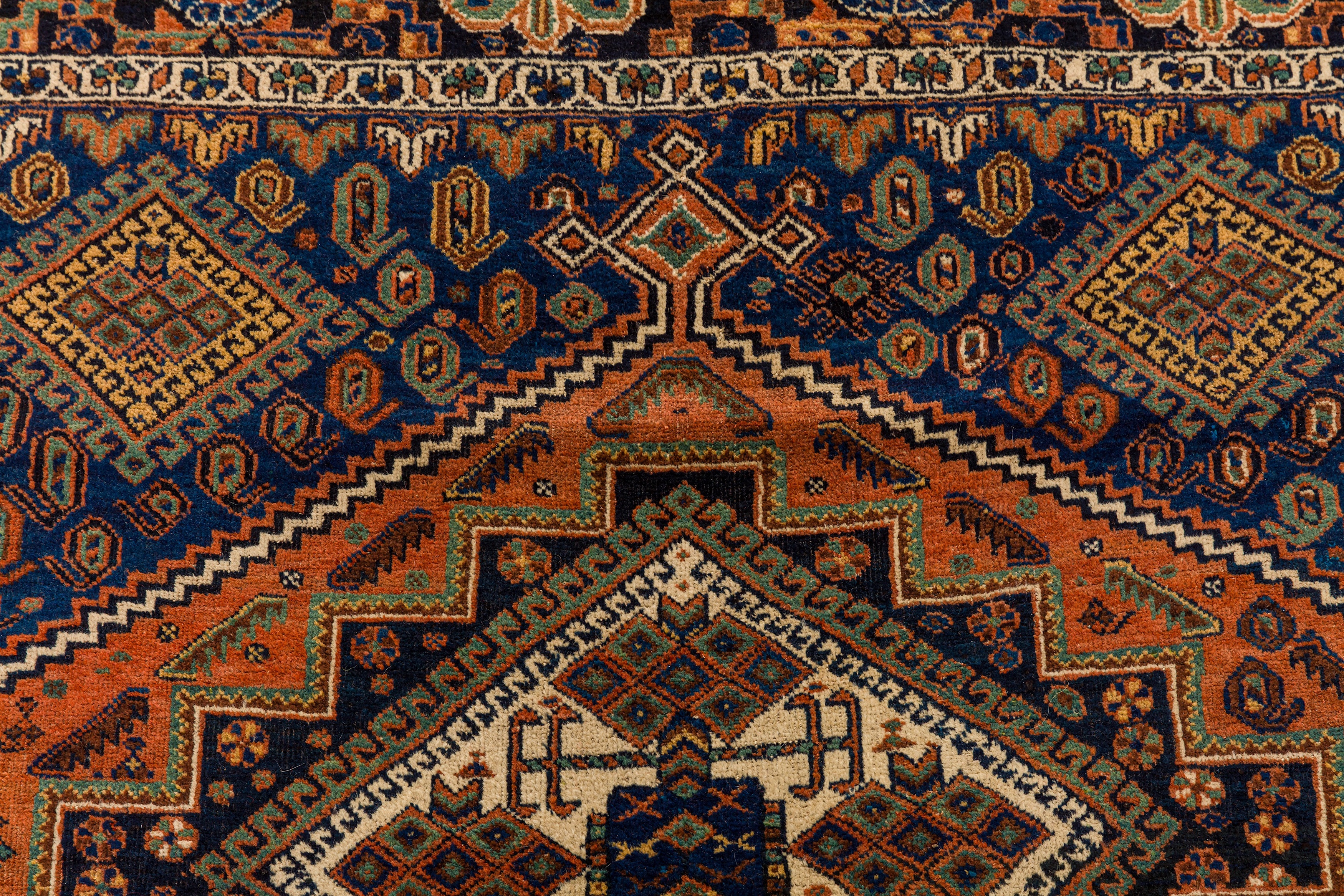 A FINE AFSHAR RUG, SOUTH-WEST PERSIA - Image 3 of 7