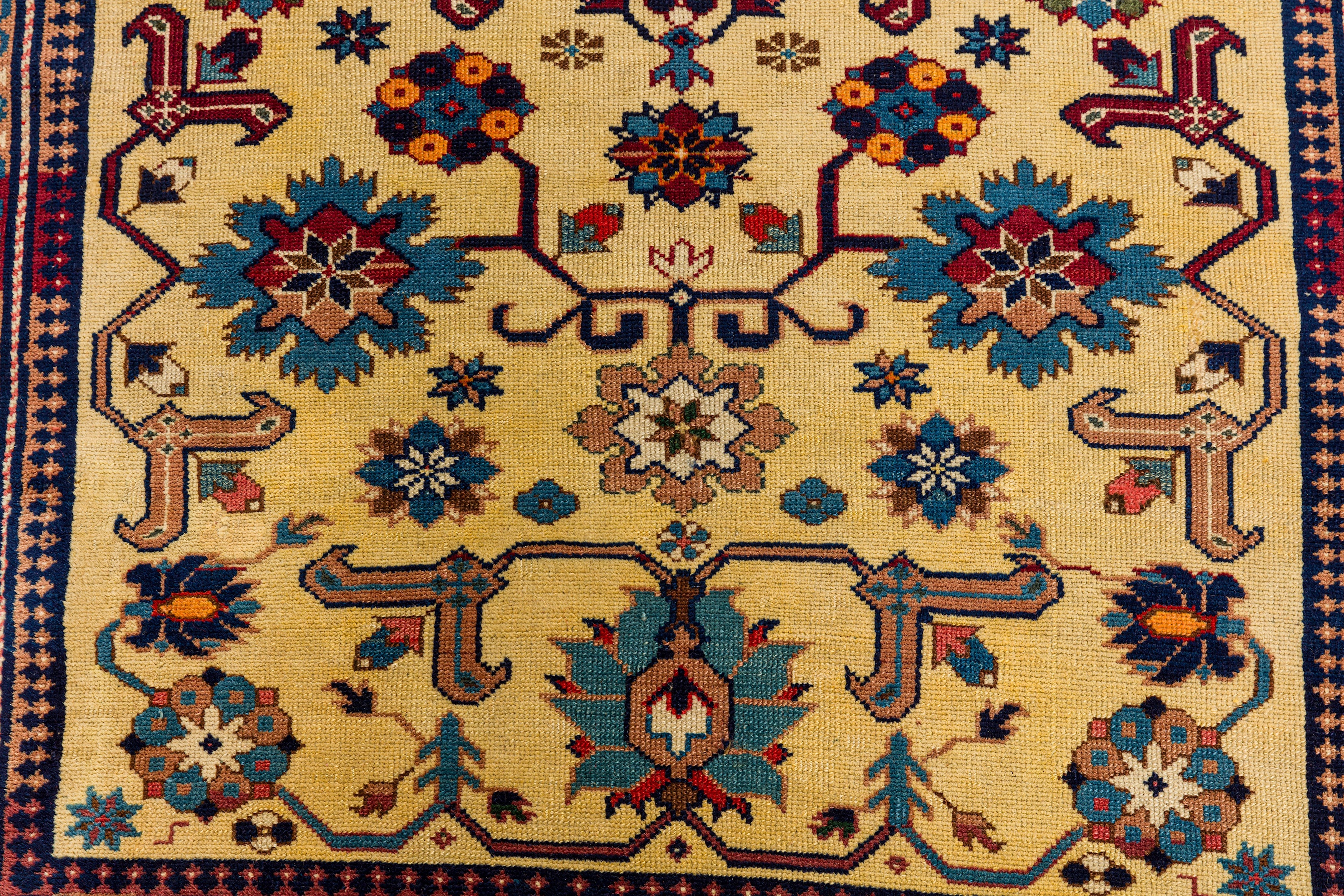 A FINE DERBEND RUG, EAST CAUCASUS - Image 5 of 8