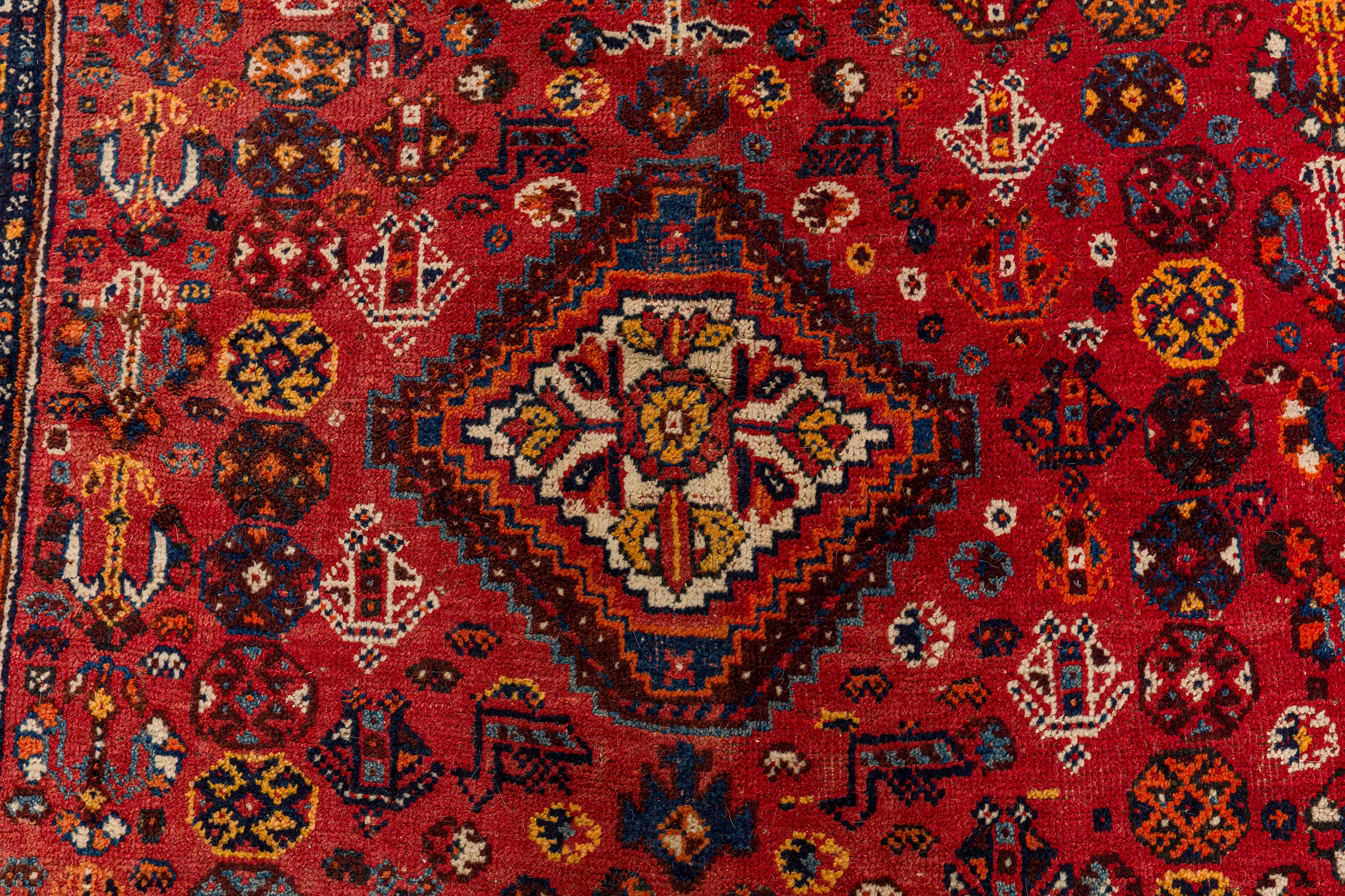 A FINE QASHQAI CARPET, SOUTH-WEST PERSIA - Image 4 of 8