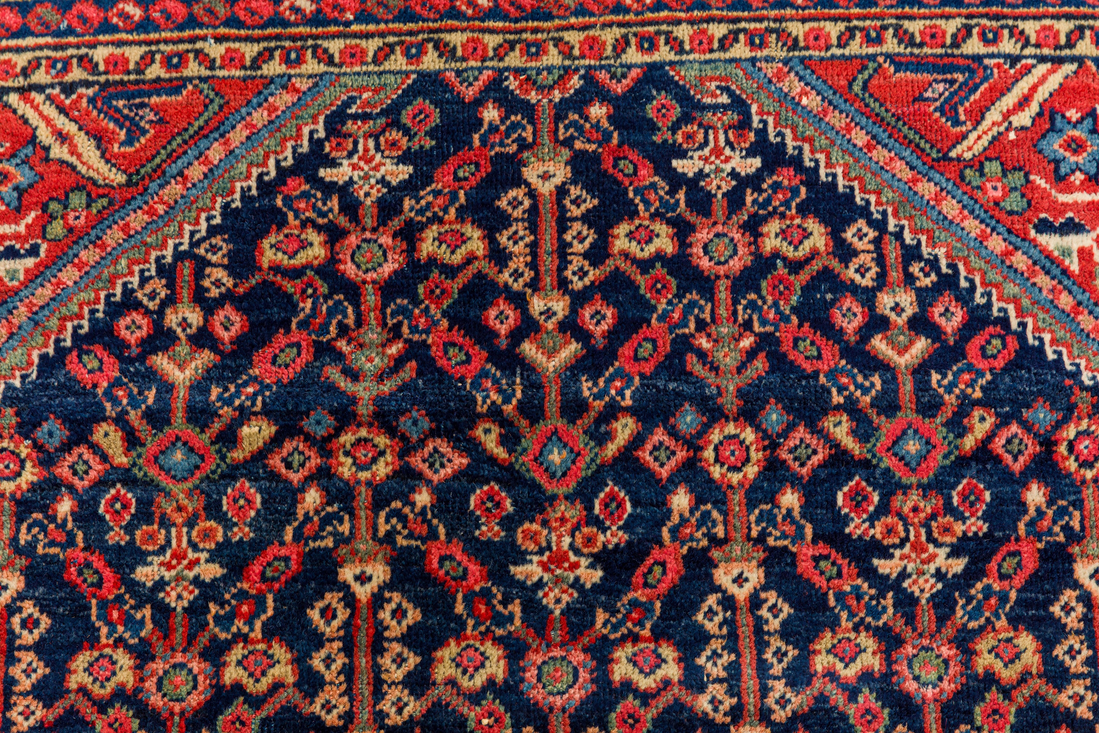 AN ANTIQUE MAHAL RUG, WEST PERSIA - Image 3 of 8