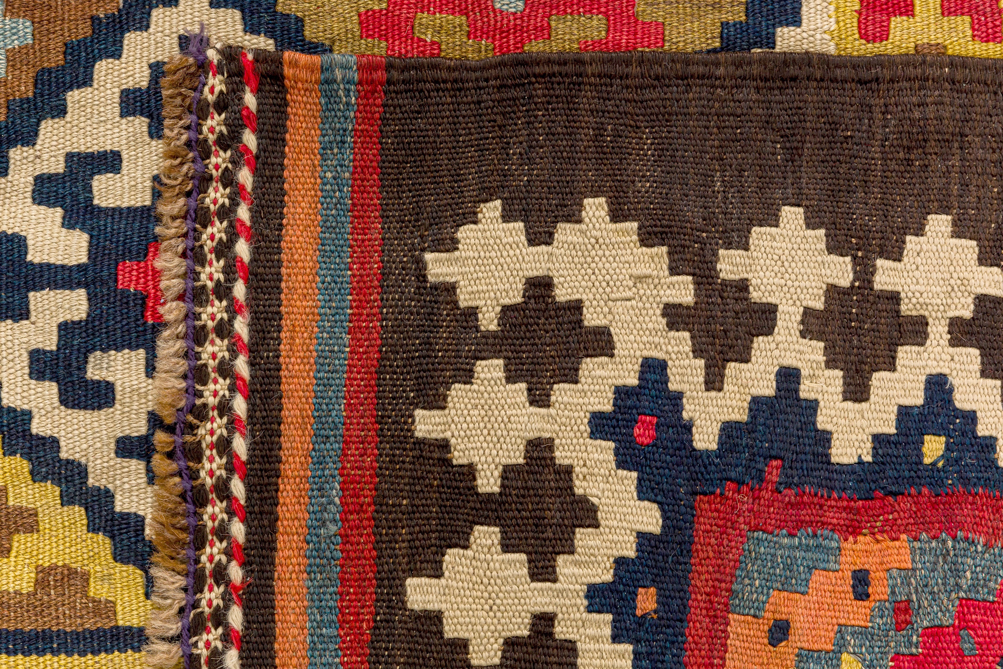 AN ANTIQUE NORTH-WEST PERSIAN KILIM RUNNER - Image 8 of 8