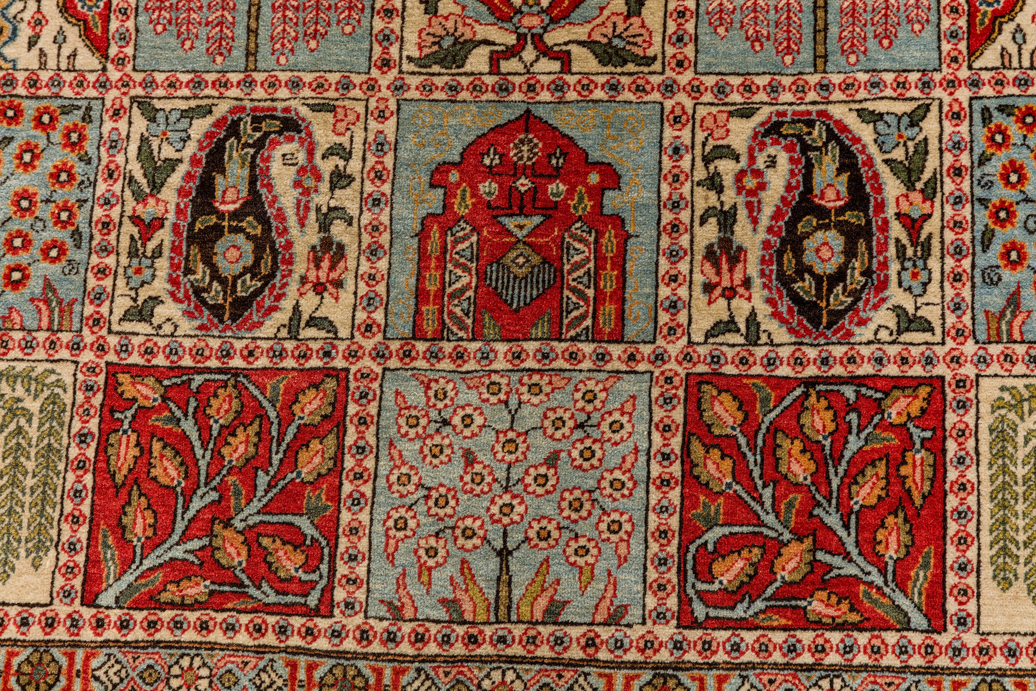 A FINE QUM RUG, CENTRAL PERSIA - Image 5 of 8