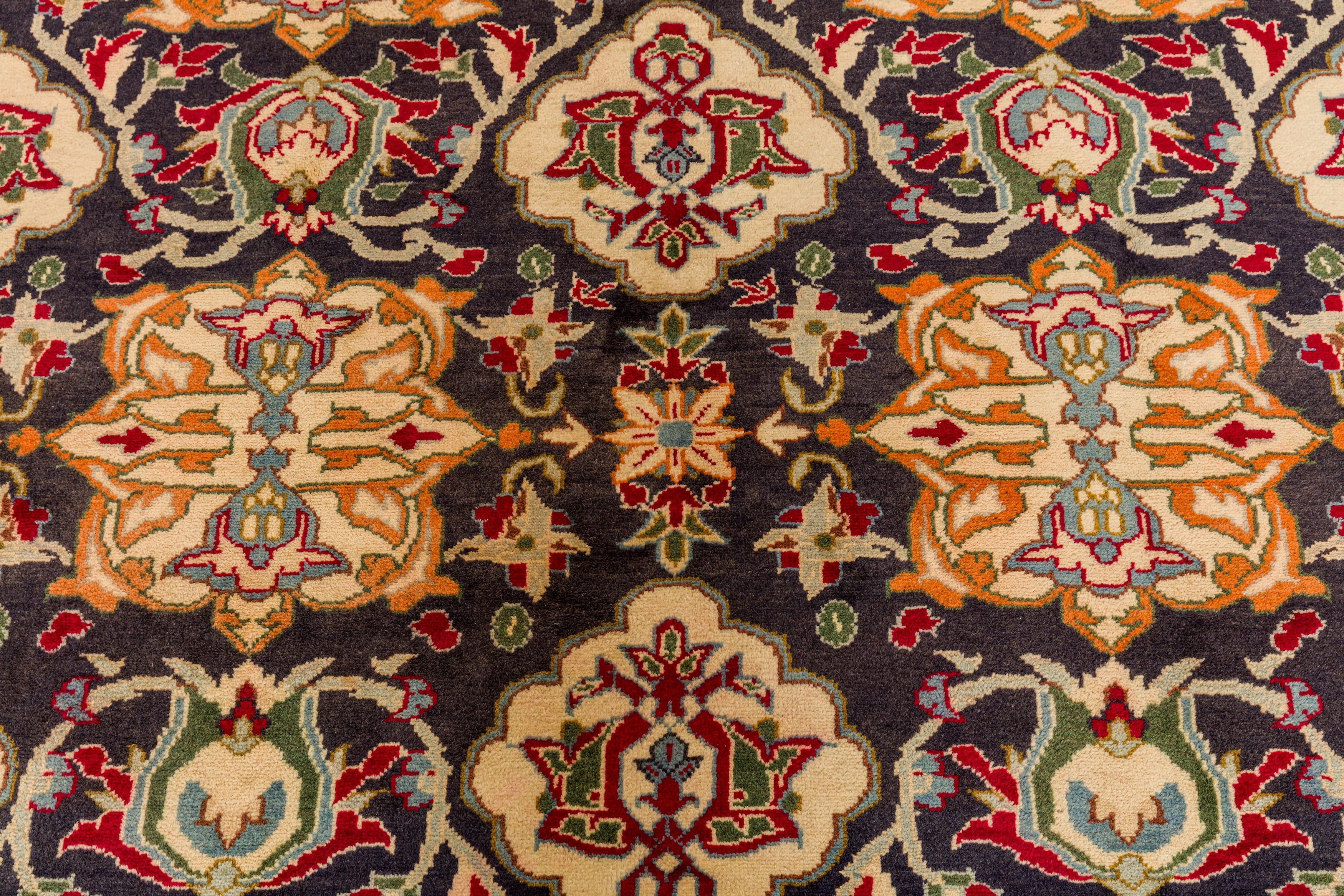 A FINE UNUSUAL CENTRAL PERSIAN CARPET - Image 5 of 9