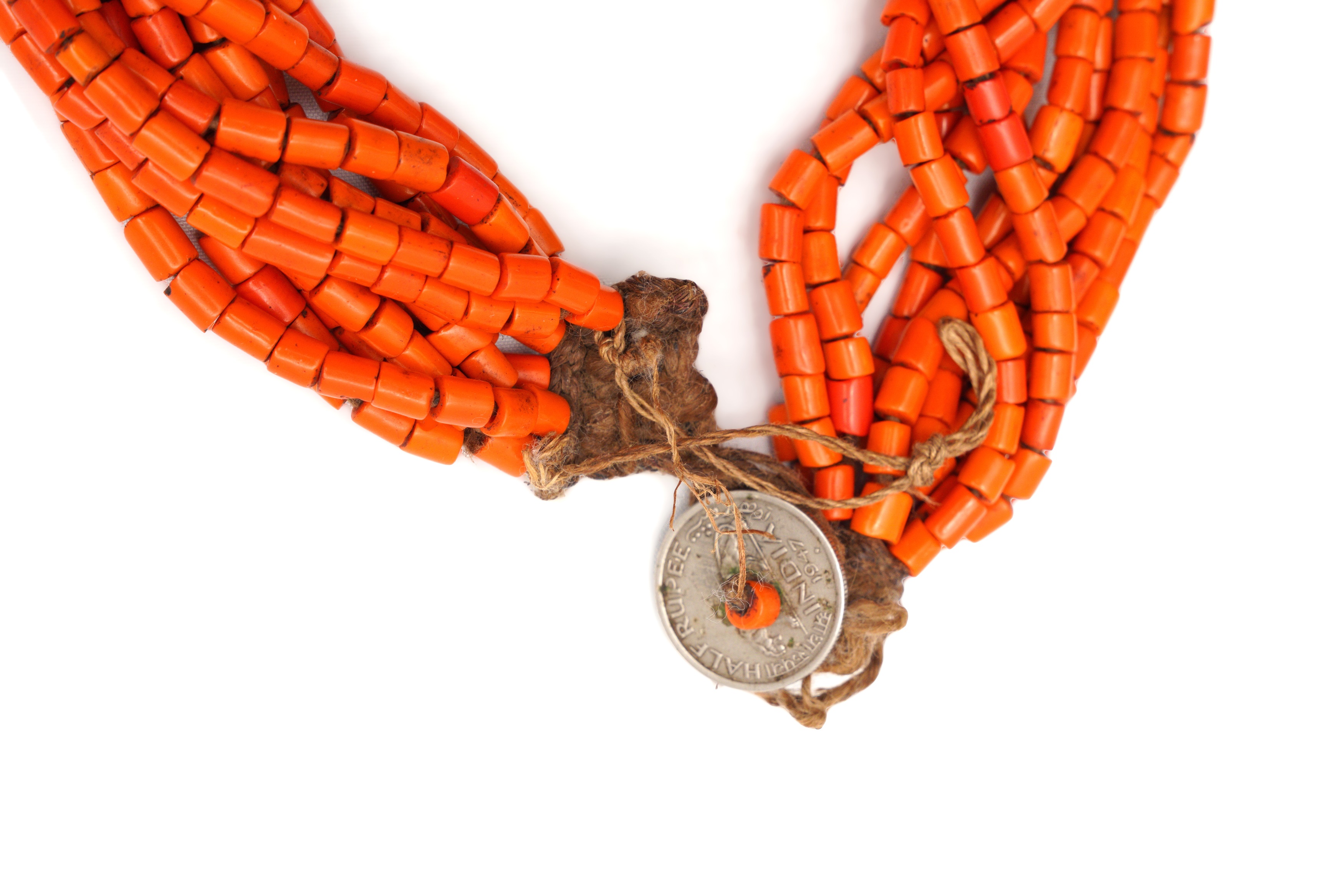 A CORAL MULTISTRAND NECKLACE - Image 2 of 2