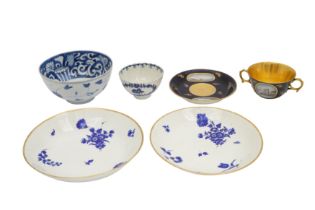 A MIXED GROUP OF 18TH & 19TH CENTURY CERAMICS