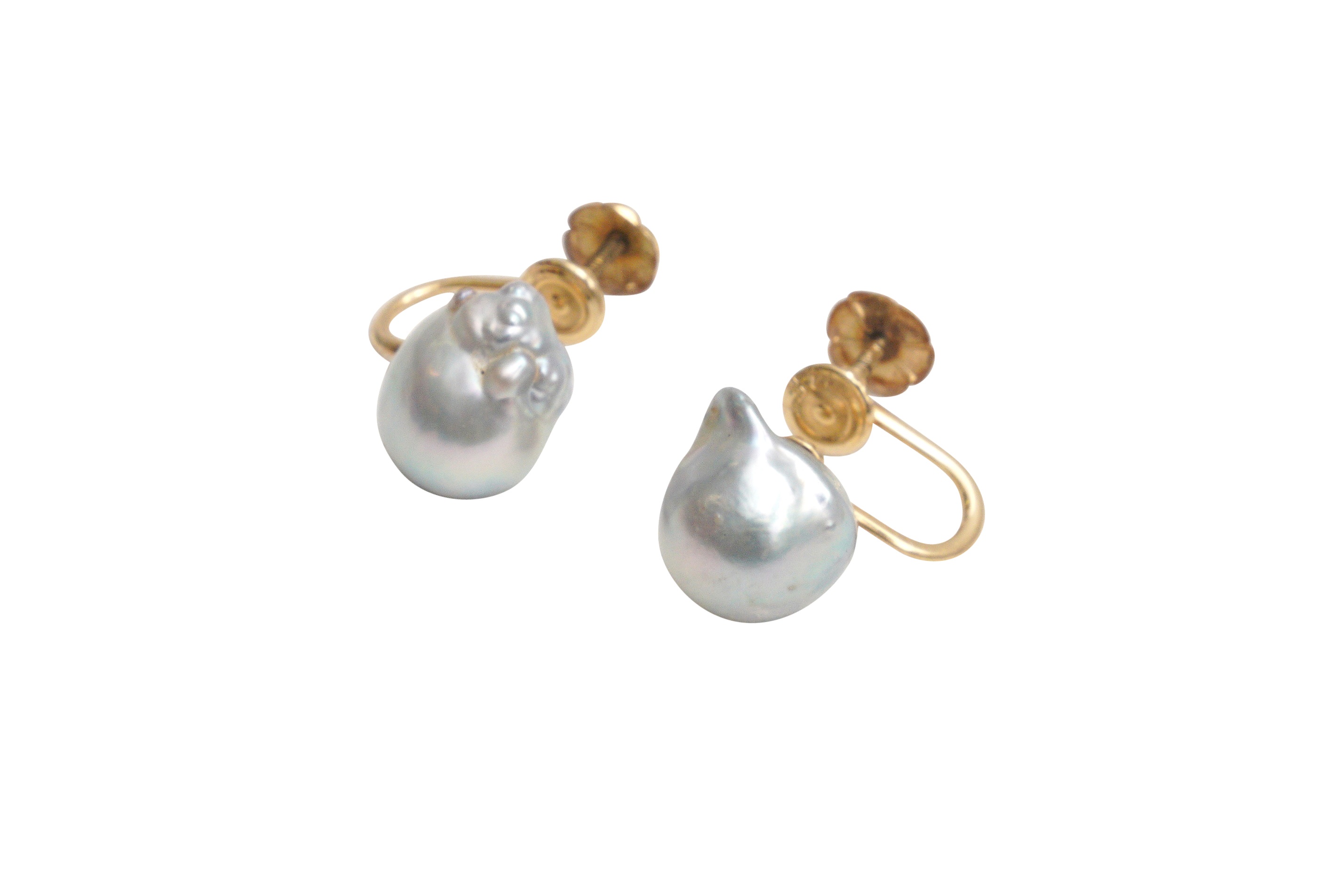 A PAIR OF PEARL STUDS - Image 2 of 2