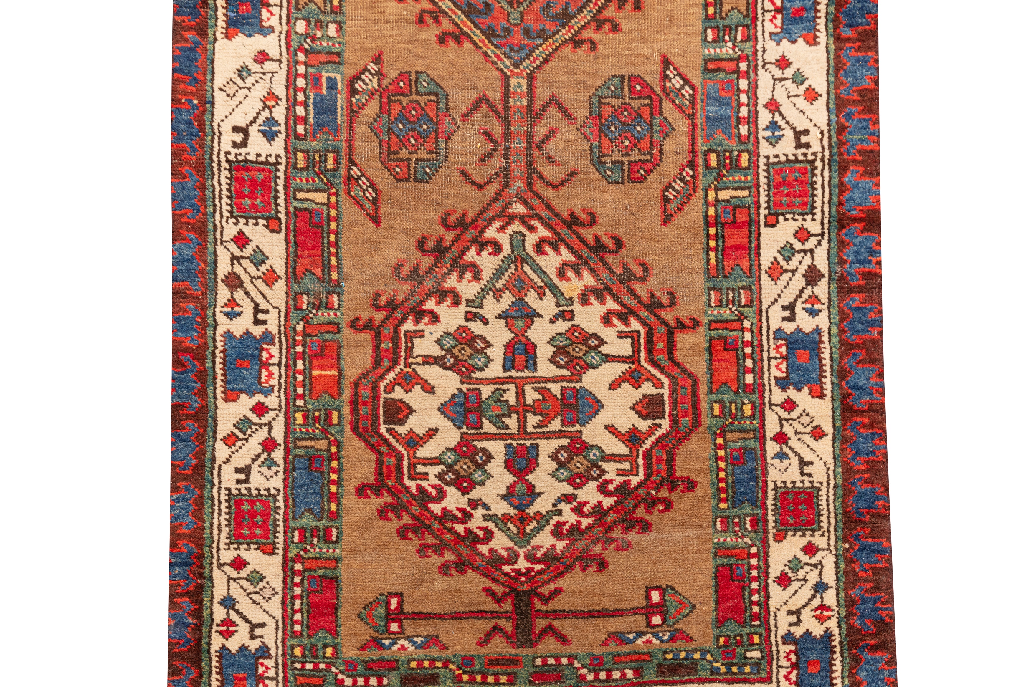 AN ANTIQUE SERAB RUNNER, NORTH-WEST PERSIA - Image 5 of 8