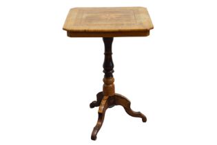 A LATE 19TH CENTURY SORRENTO INLAID WALNUT PEDESTAL LAMP TABLE