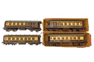 A GROUP OF HORNBY O GAUGE NO 2 PULLMAN COACHES,