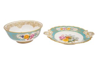 A LIMITED EDITION ROYAL WORCESTER CHAMBERLAIN FLOWERS PATTERN BOWL AND TRAY, 2001
