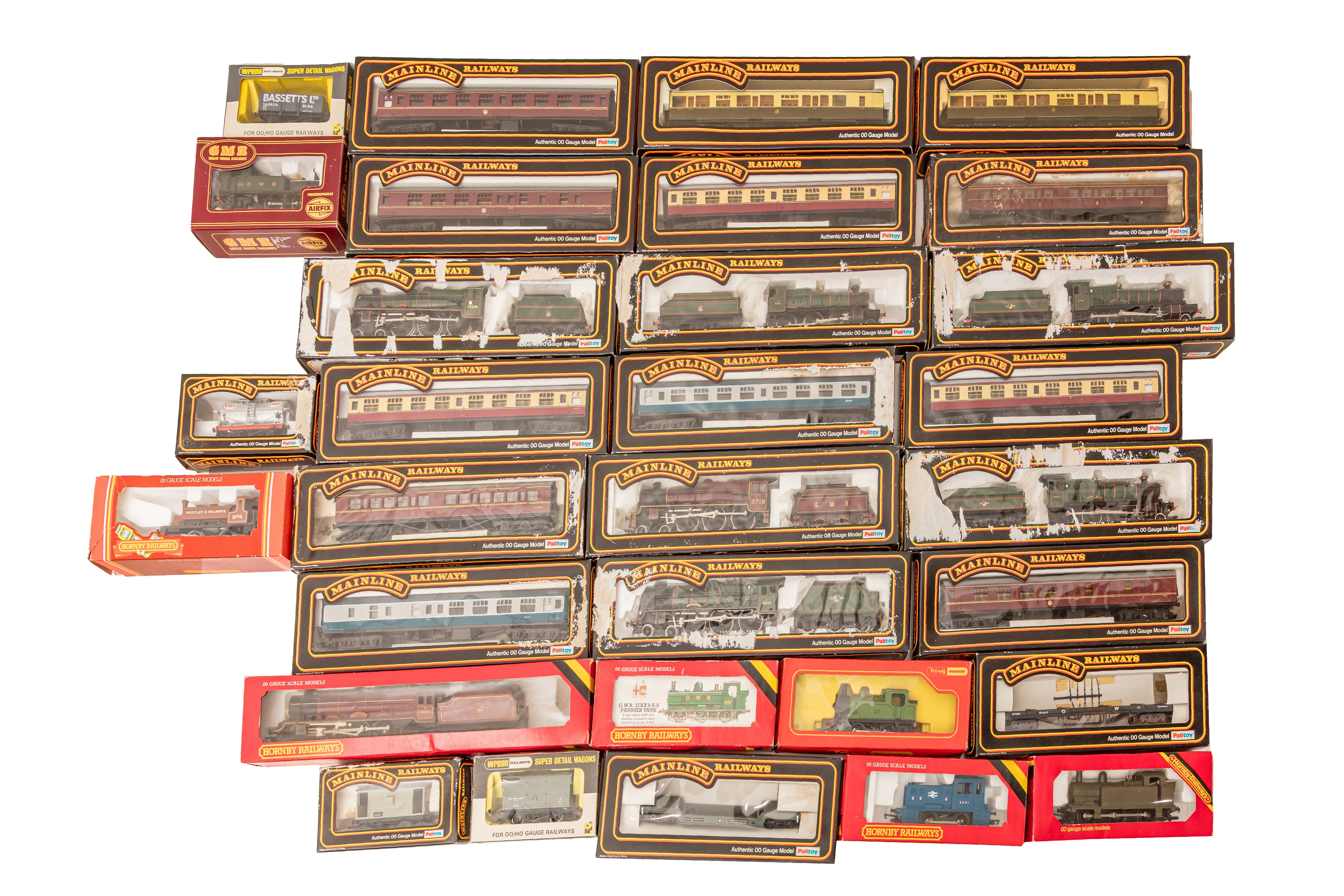 A LARGE GROUP OF ASSORTED BOXED OO GAUGE LOCOMOTIVES AND ROLLING STOCK