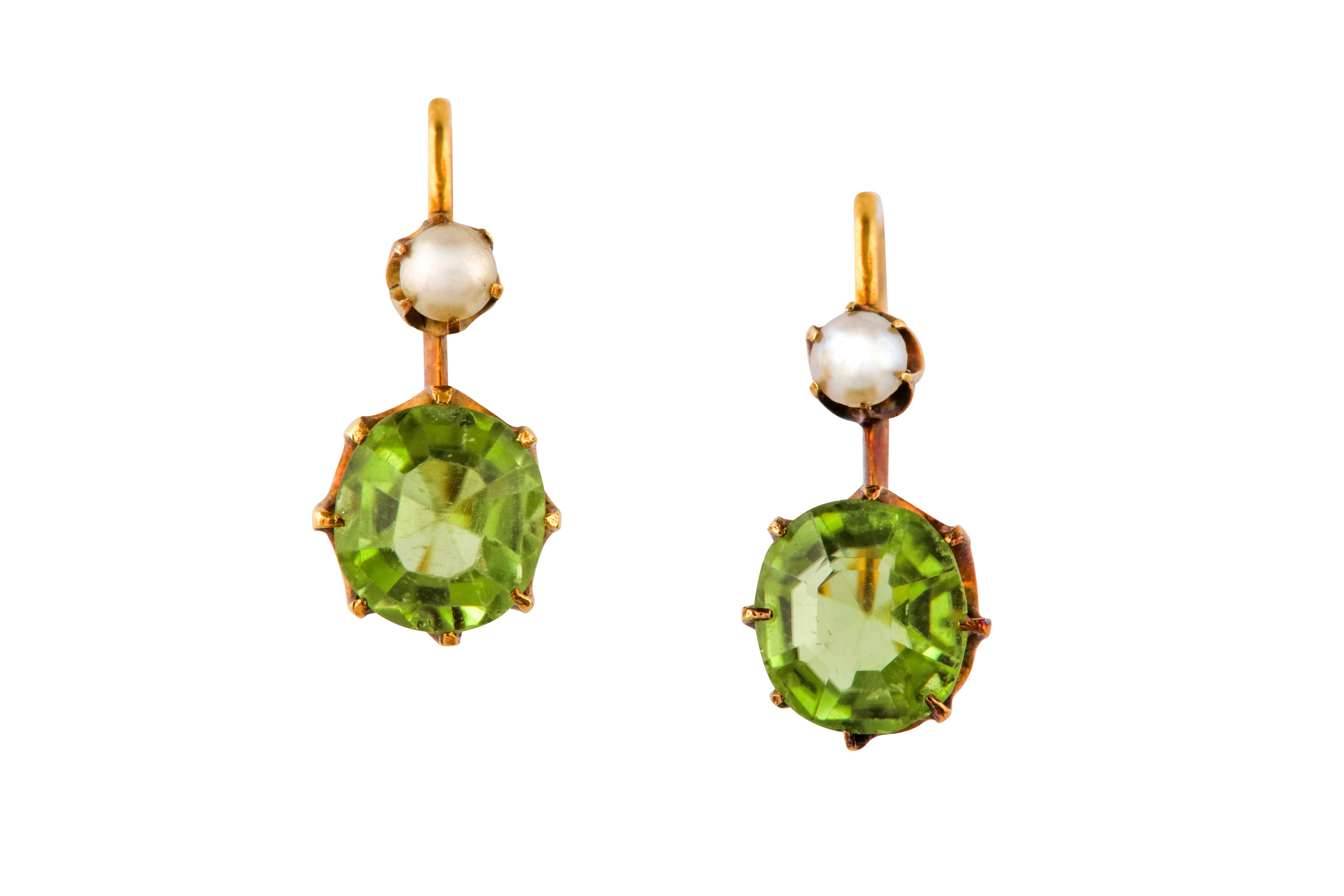 A PERIDOT AND SEED PEARL NECKLACE AND EARRING SUITE - Image 3 of 6