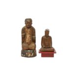 TWO CHINESE LACQUERED WOOD FIGURES 明及後期 漆木人物雕像