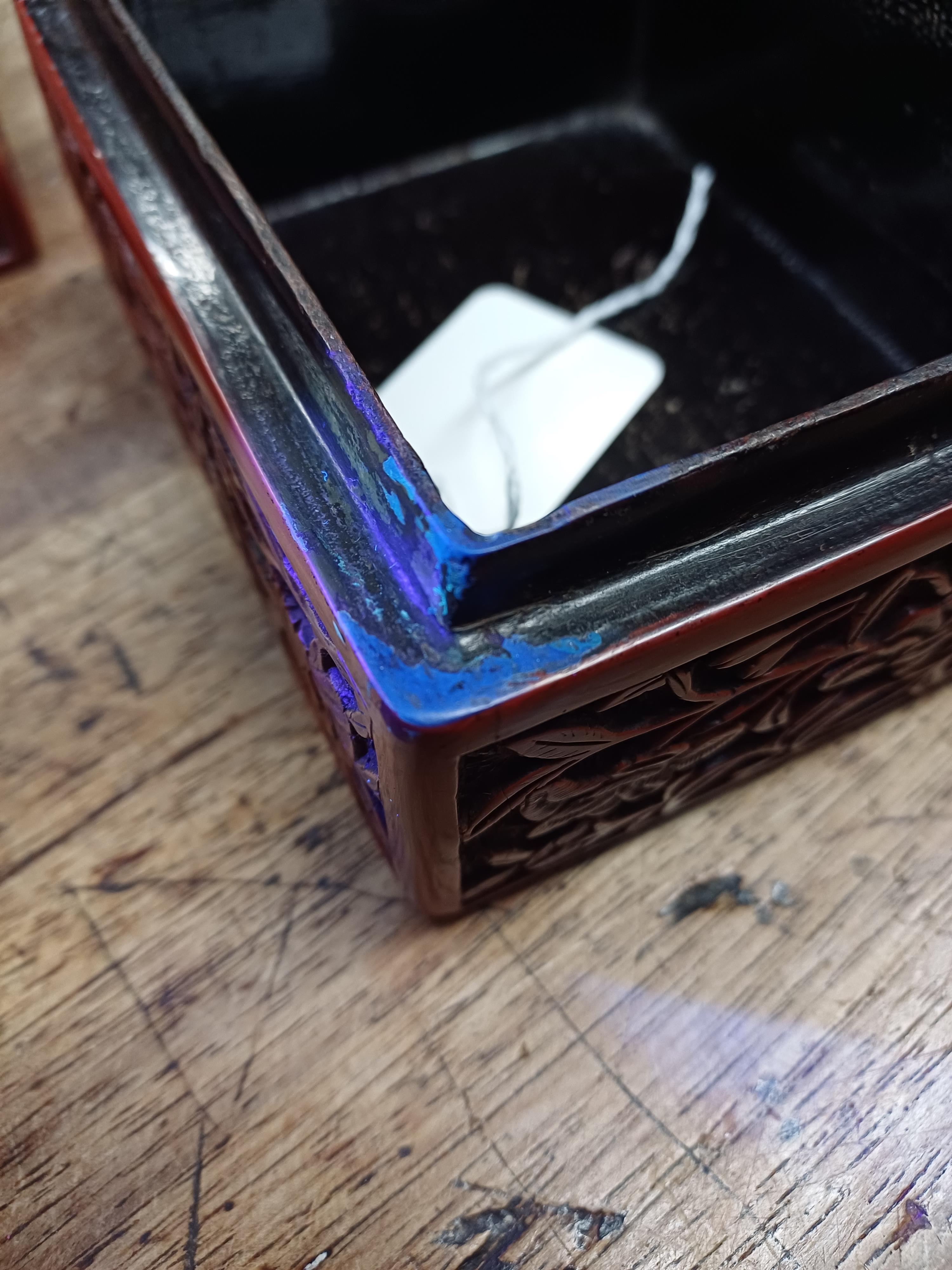 A CHINESE CINNABAR LACQUER 'MUSICIAN' BOX AND COVER 晚明 剔紅圖高士行樂圖紋蓋盒 - Image 19 of 20