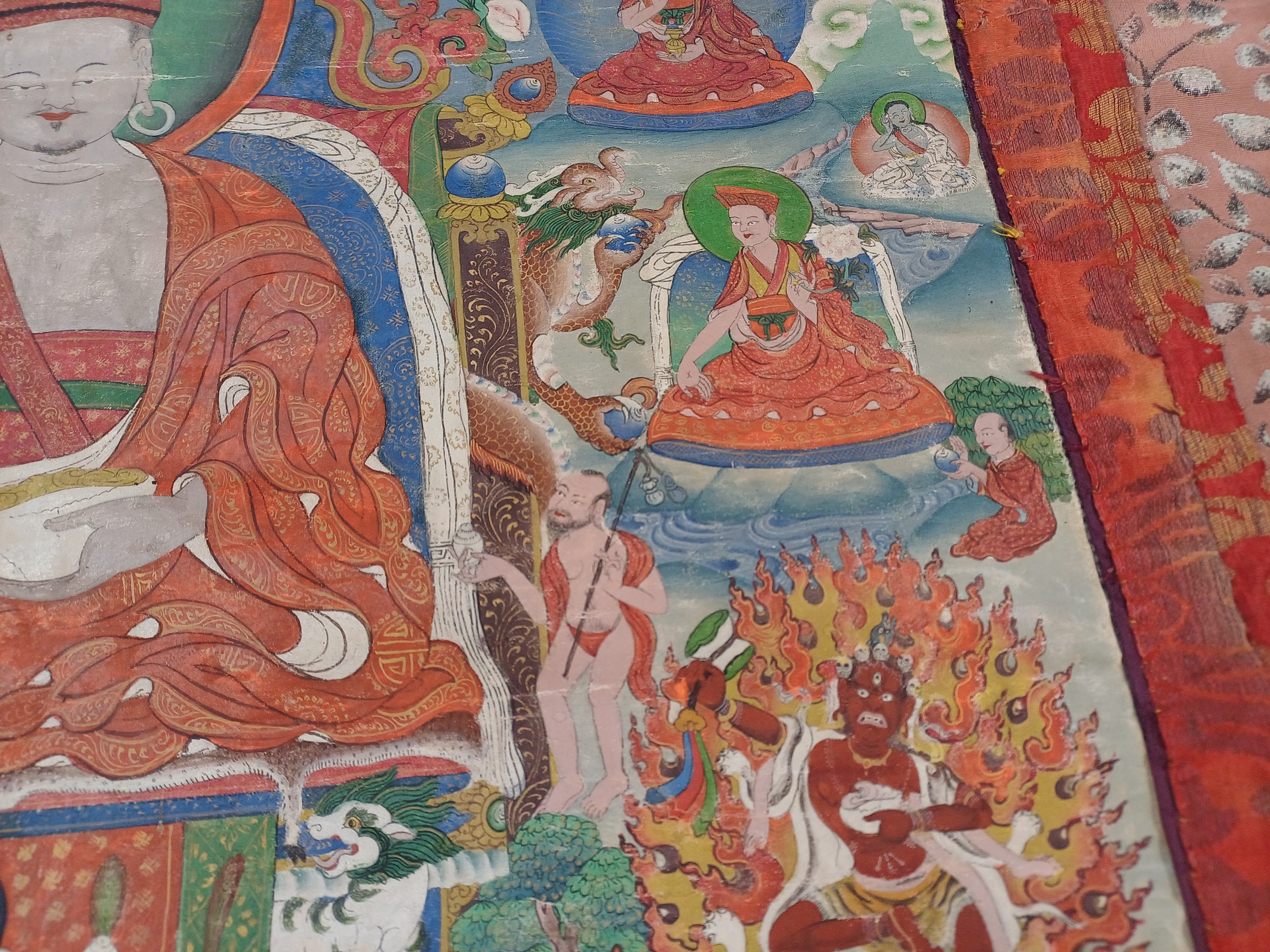 A FINE TIBETAN PAINTED THANGKA OF A SIDDHA 十八世紀 藏傳悉達唐卡 - Image 10 of 23