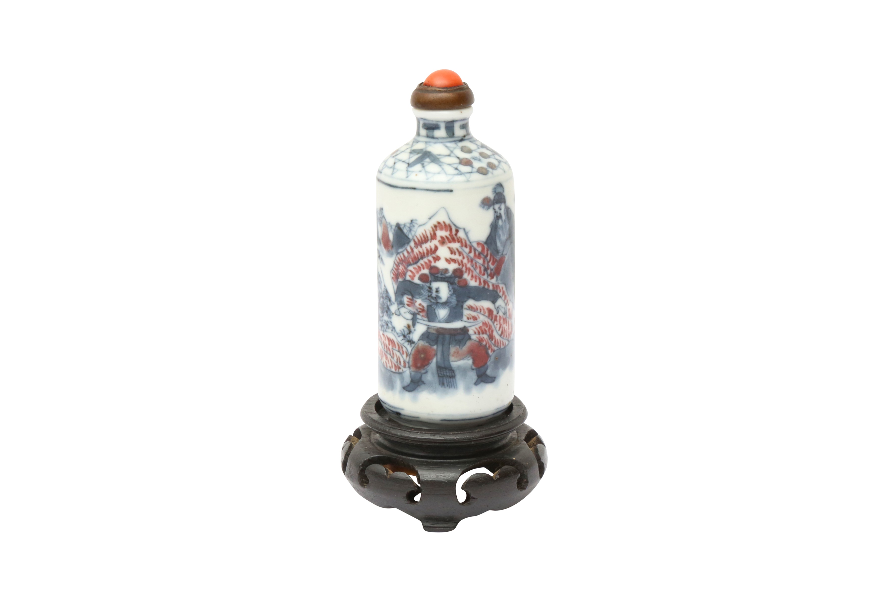 λ A CHINESE BLUE AND WHITE AND COPPER-RED SNUFF BOTTLE 清十八世紀 青花釉裏紅人物故事圖紋鼻煙壺 《大清雍正年製》款