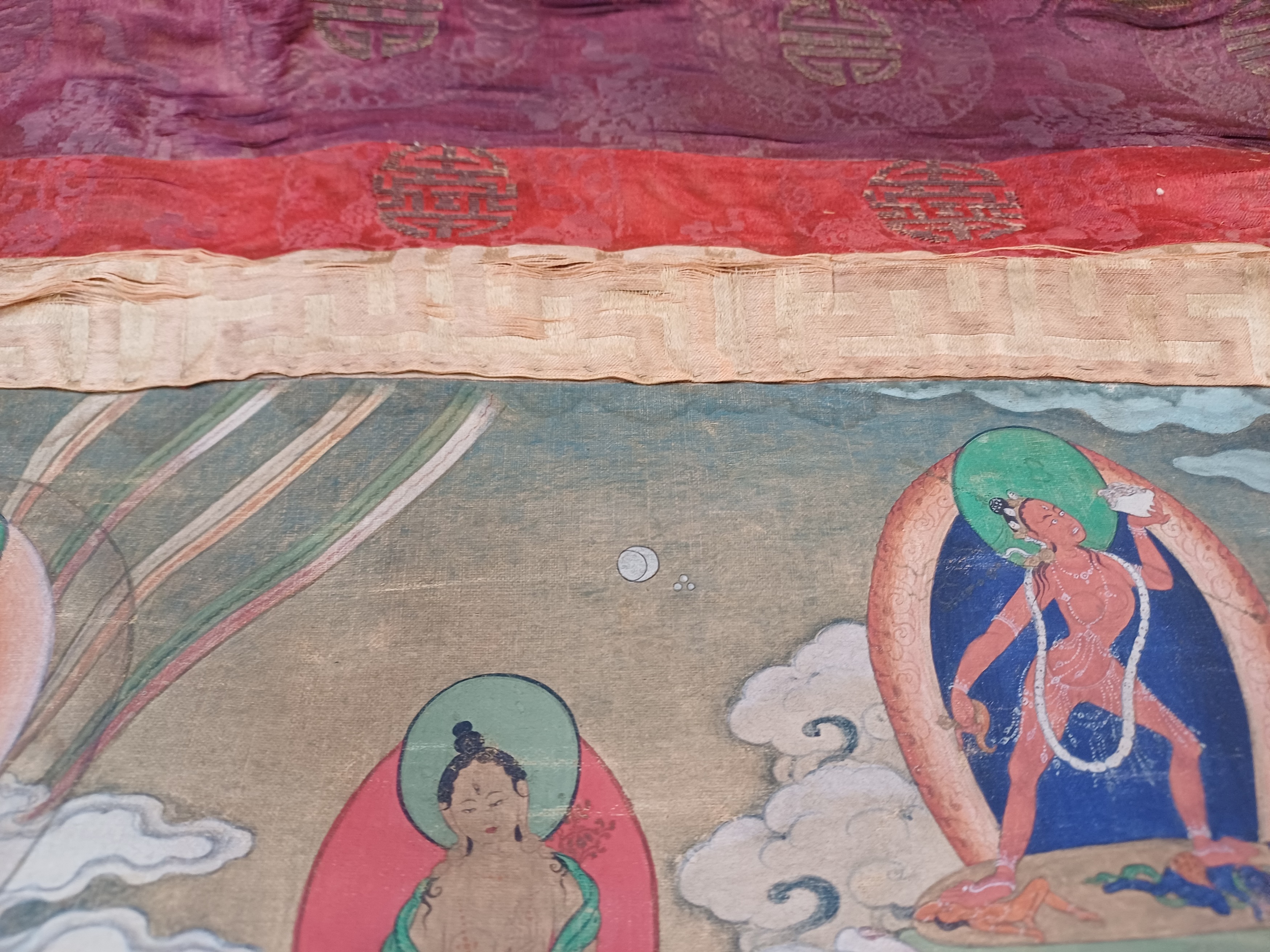 A TIBETAN PAINTED THANGKA OF AMITAYUS 十八世紀 無量壽佛唐卡 - Image 14 of 22