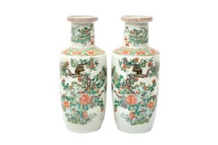 A PAIR OF FINE CHINESE FAMILLE-VERTE ‘BIRD AND BLOSSOM’ VASES 清康熙 五彩花鳥圖紋瓶一對