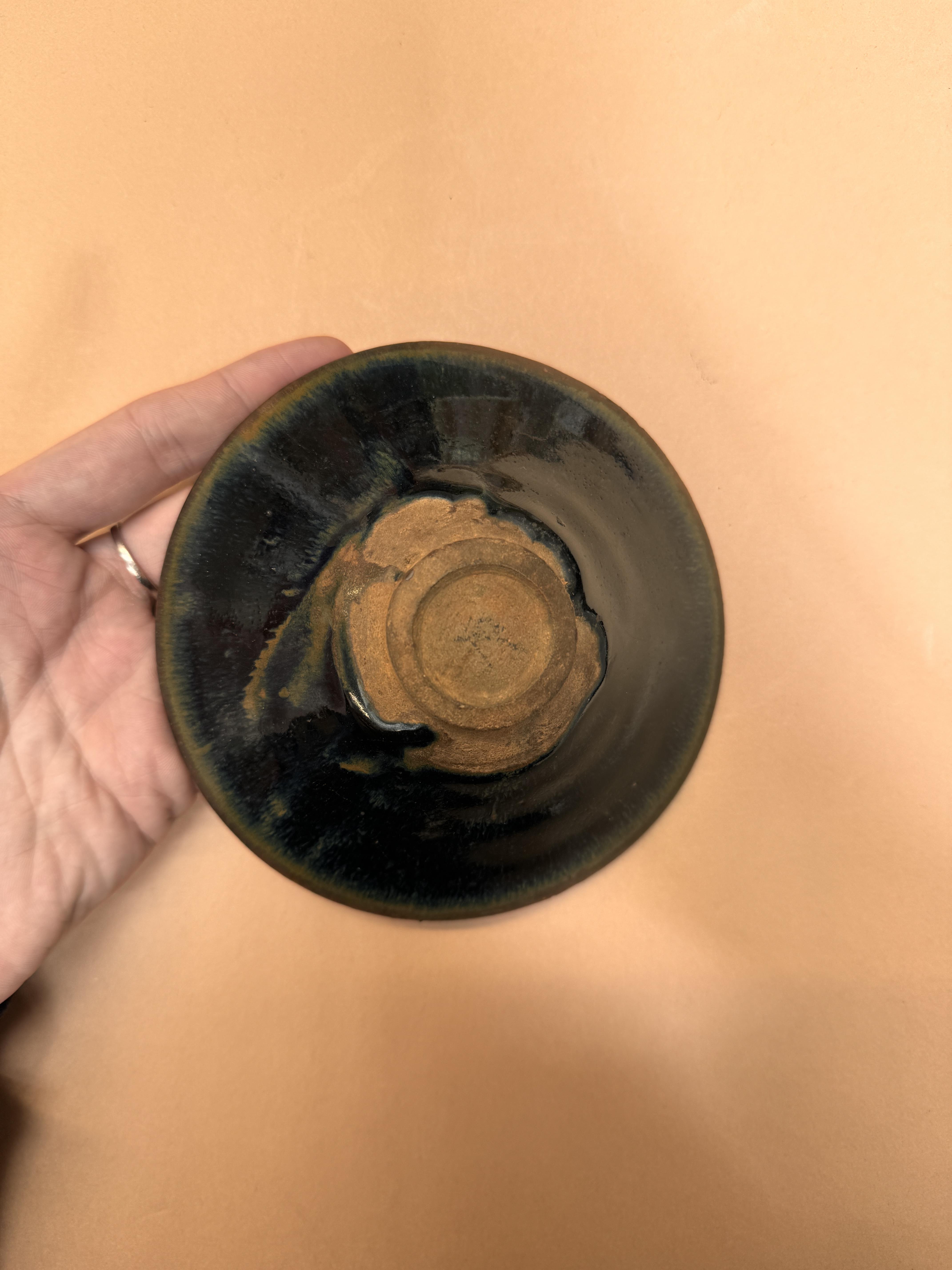 A CHINESE JIAN BLACK-GLAZED CONICAL BOWL 宋 黑鮋斗笠盌 - Image 19 of 24