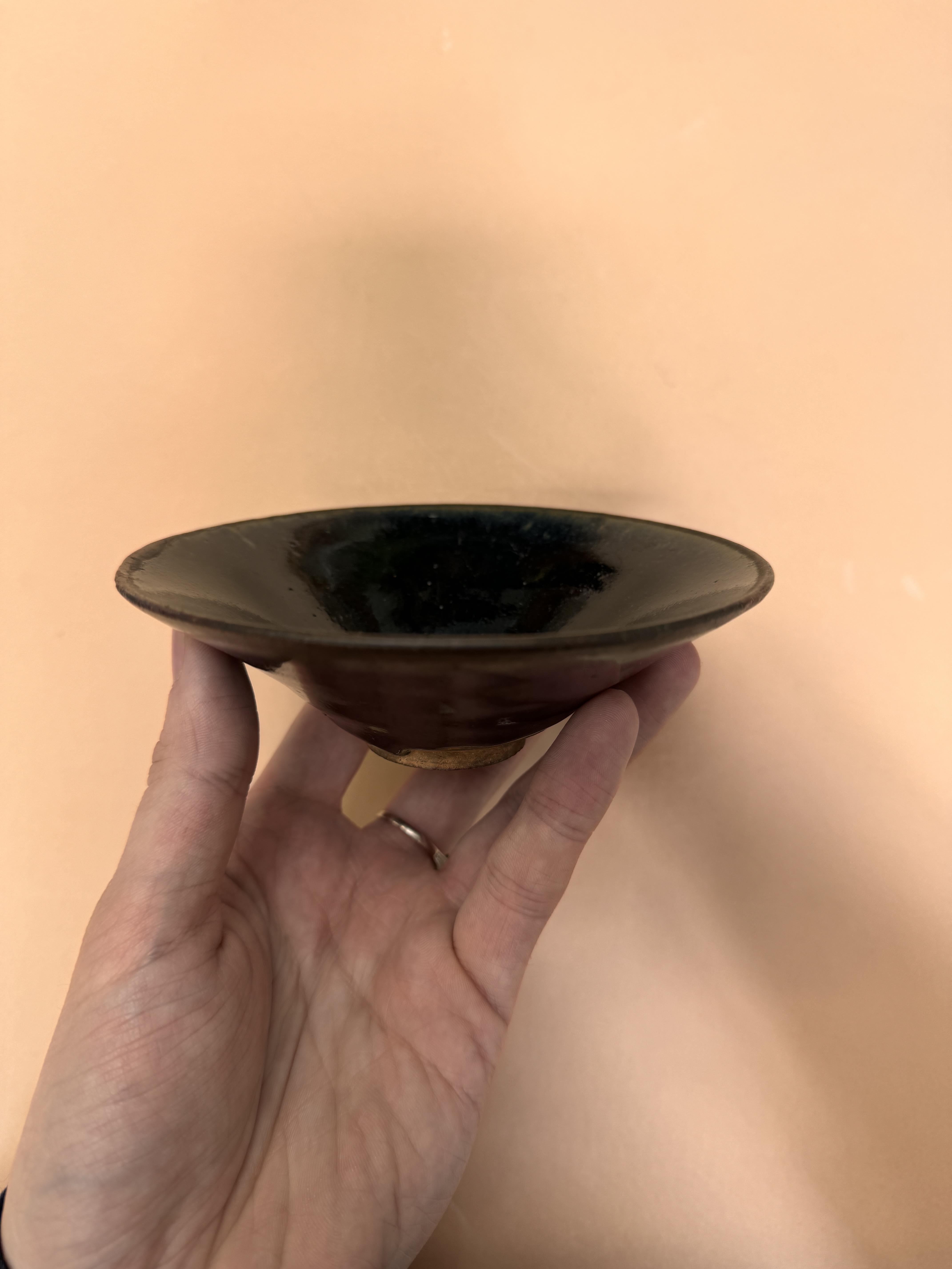 A CHINESE JIAN BLACK-GLAZED CONICAL BOWL 宋 黑鮋斗笠盌 - Image 22 of 24