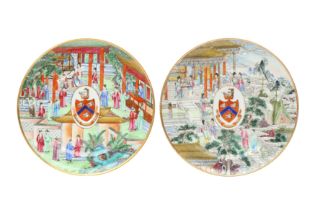A SET OF TWO CHINESE EXPORT ARMORIAL DISHES, BEARING THE ARMS OF WIGHT OR BRADLEY 嘉慶 十九世紀 外銷彩繪威特或布萊德