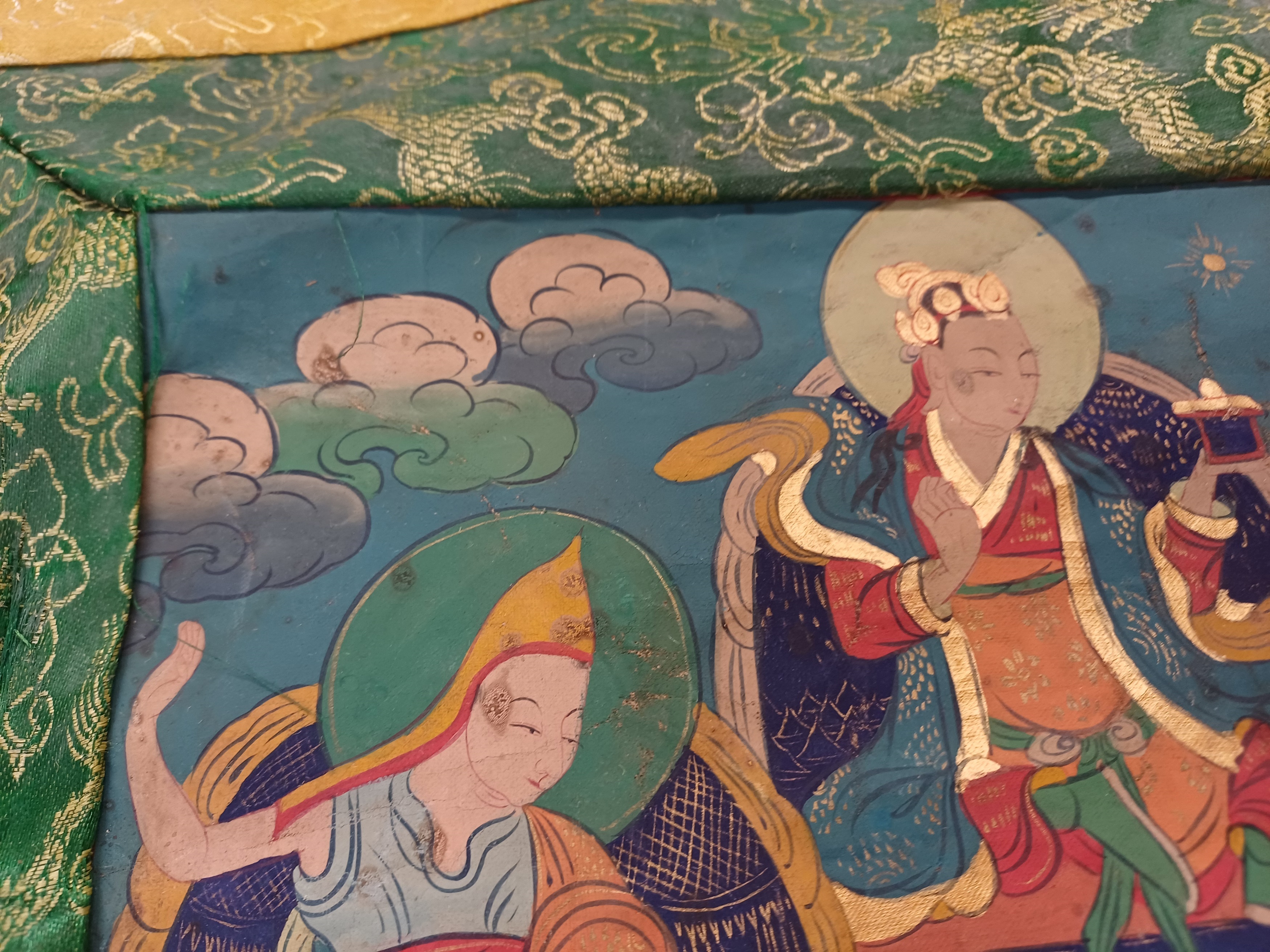 A TIBETAN PAINTED THANGKA OF TSONGKHAPA 十九世紀 藏傳宗喀巴唐卡 - Image 11 of 23