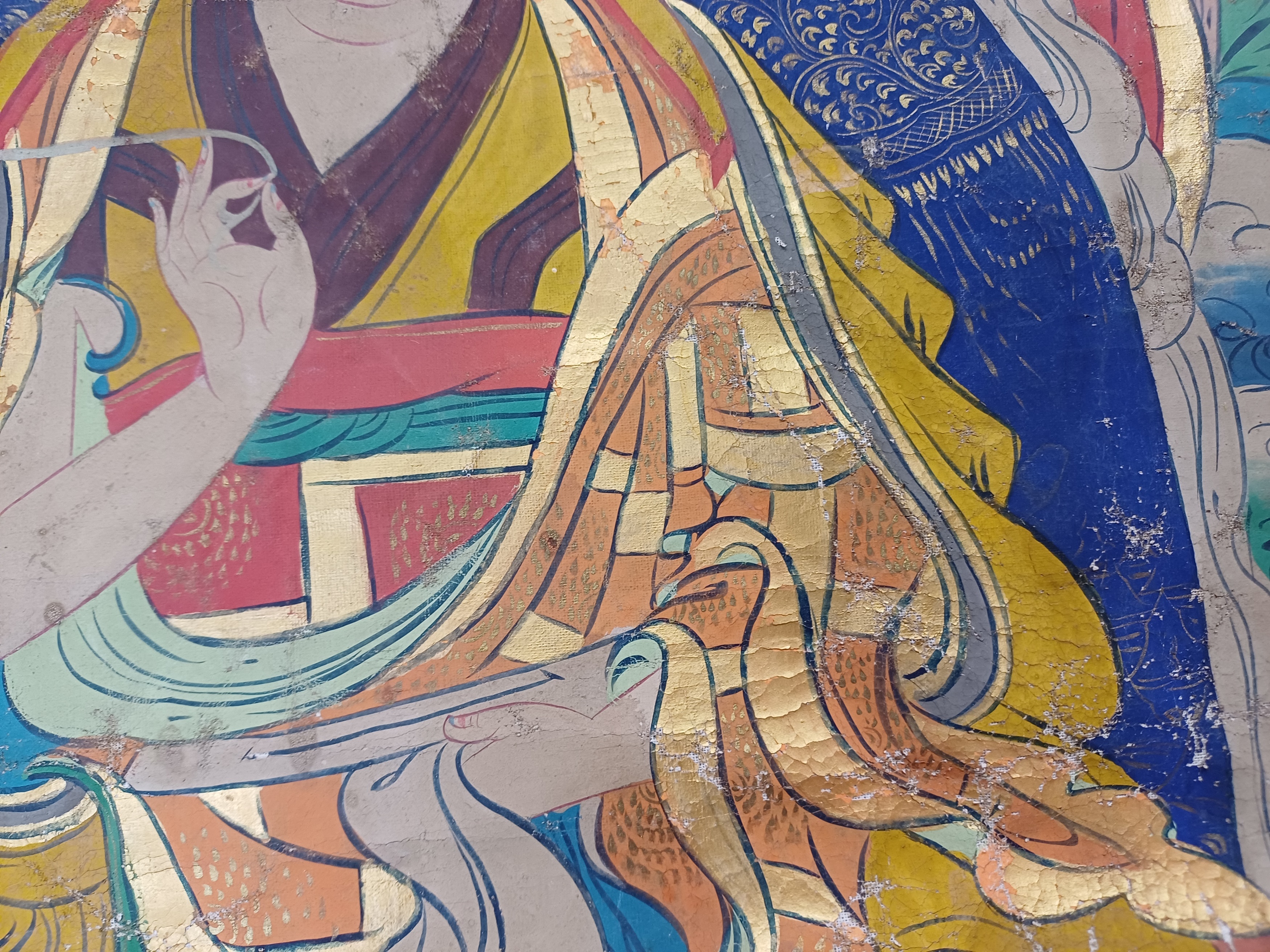 A TIBETAN PAINTED THANGKA OF TSONGKHAPA 十九世紀 藏傳宗喀巴唐卡 - Image 12 of 23